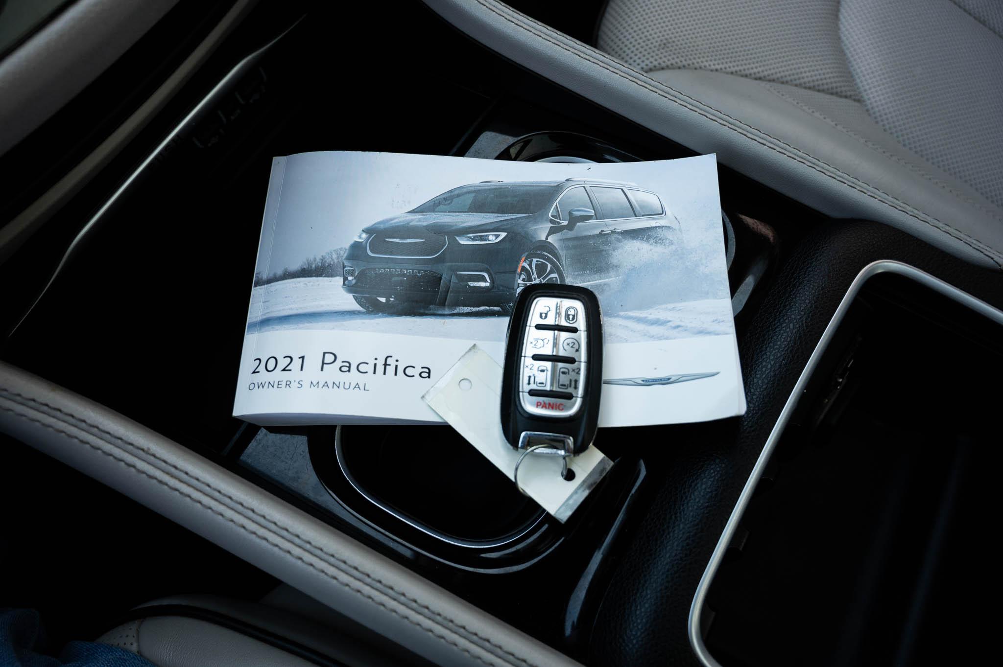 Chrysler Pacifica Limited AWD 2021