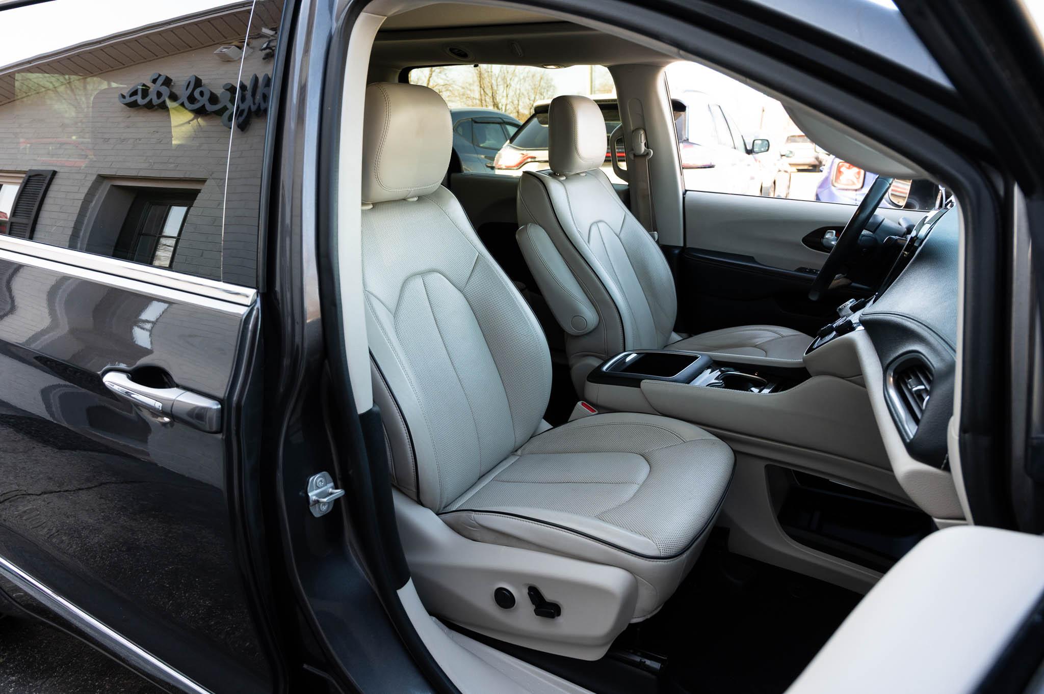 Chrysler Pacifica Limited AWD 2021