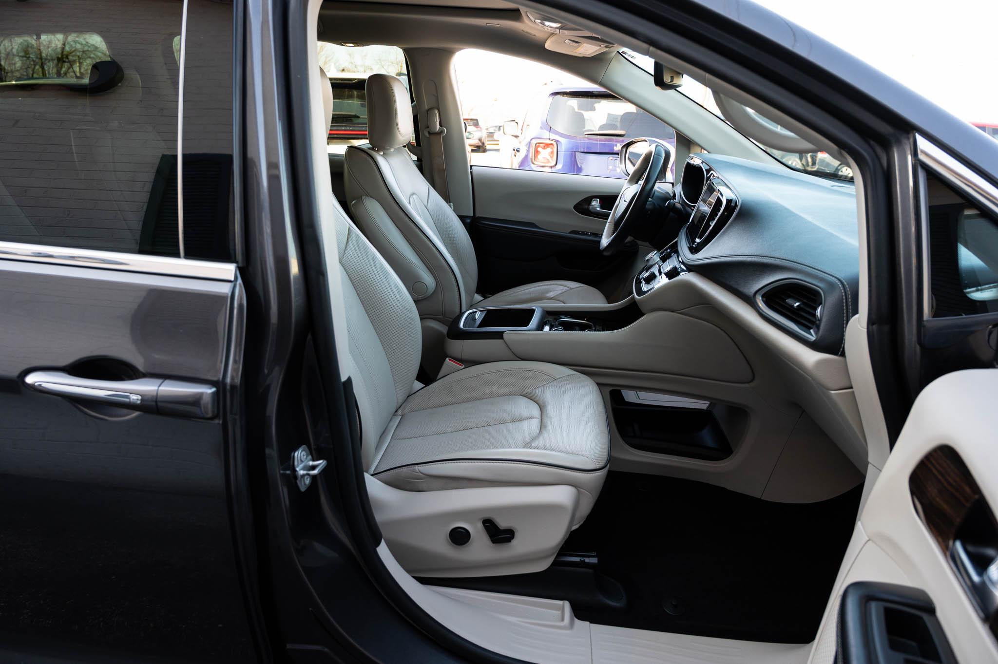 Chrysler Pacifica Limited AWD 2021