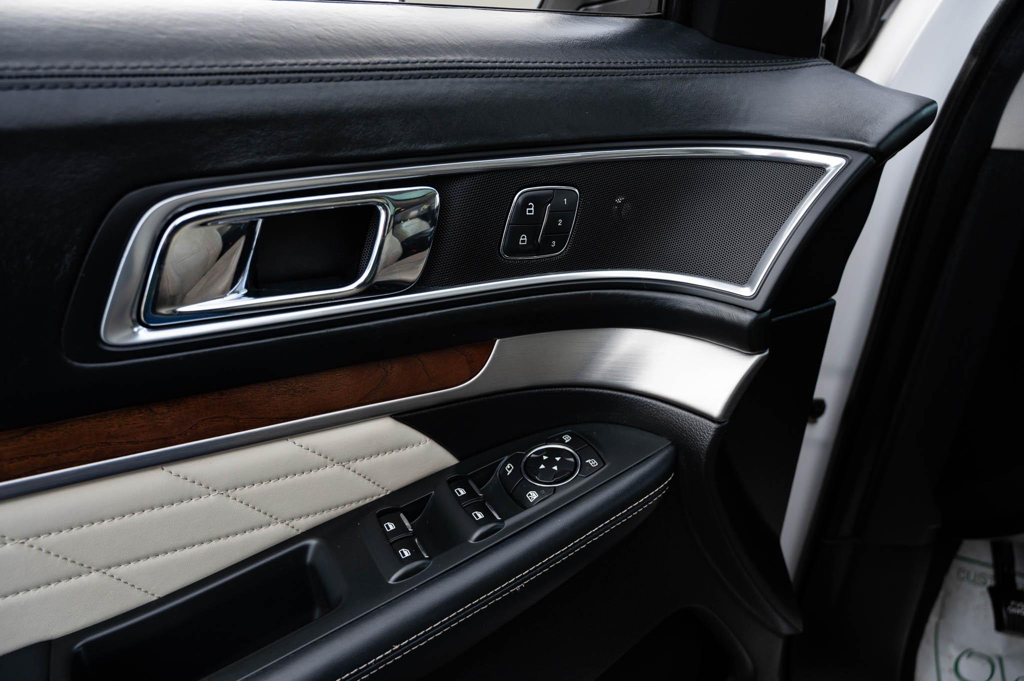 Ford Explorer Platinum AWD 2016