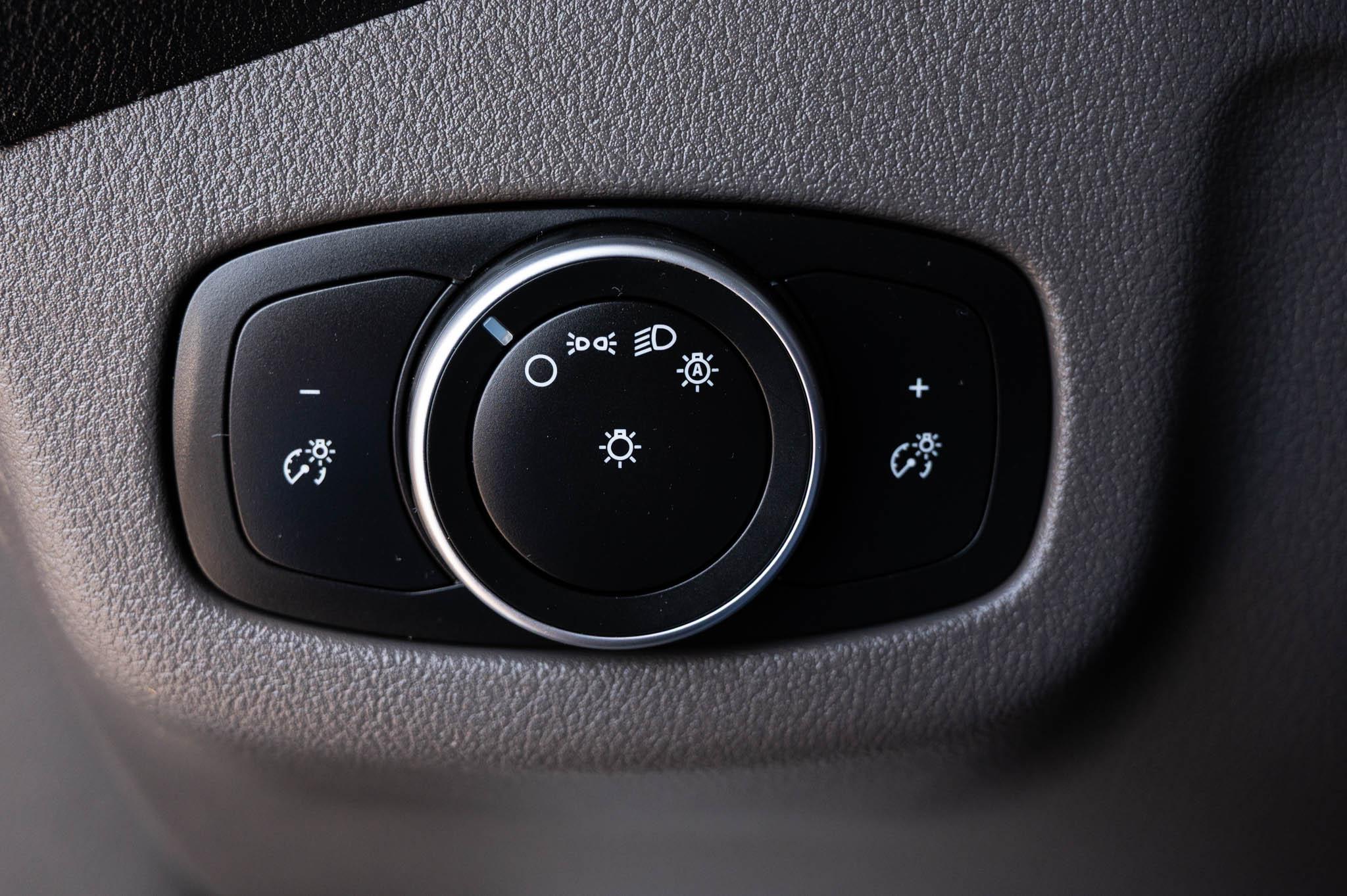 Ford Transit Connect Cargo Van XL LWB 2020