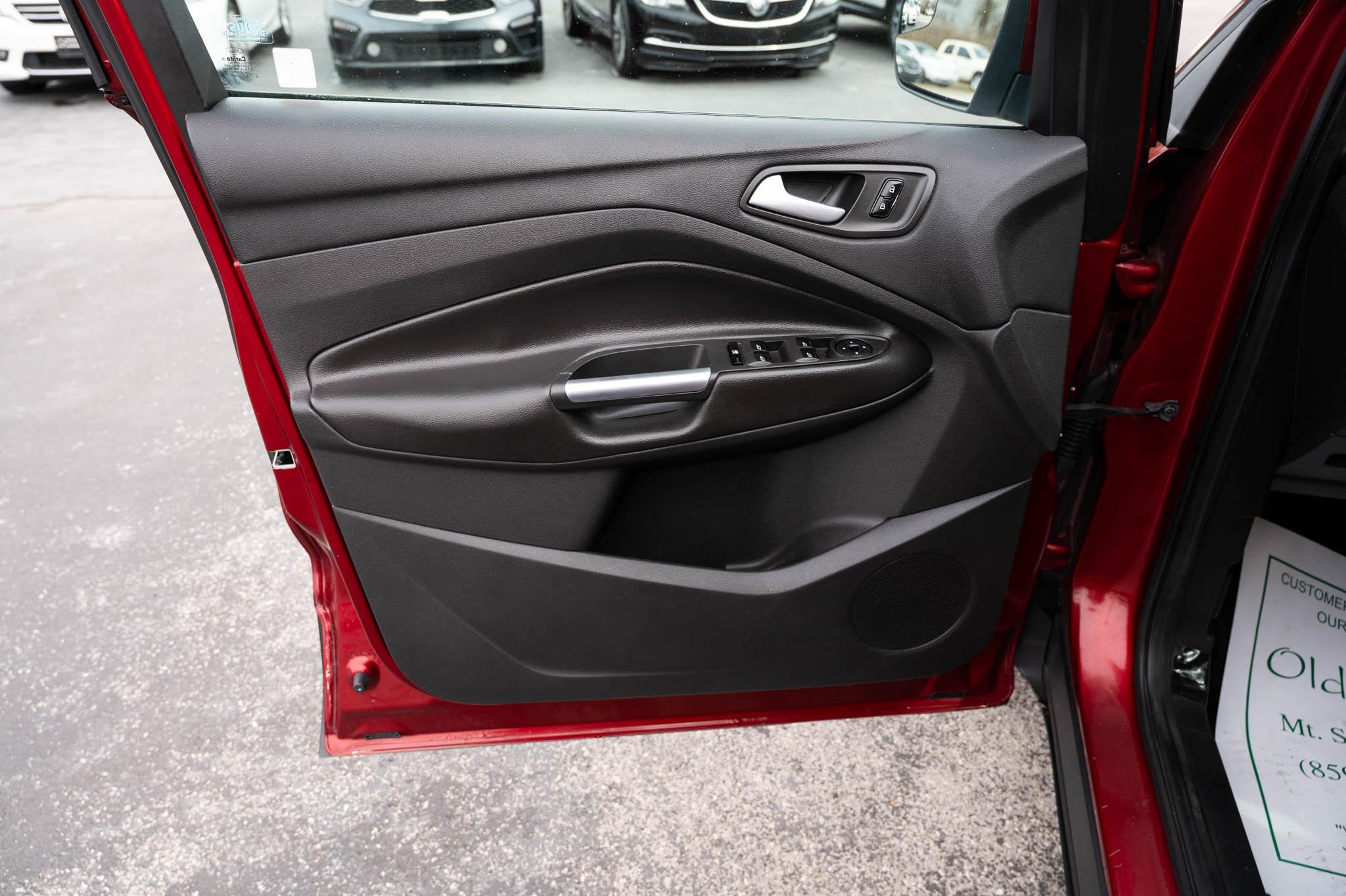 Ford Escape SE FWD 2013