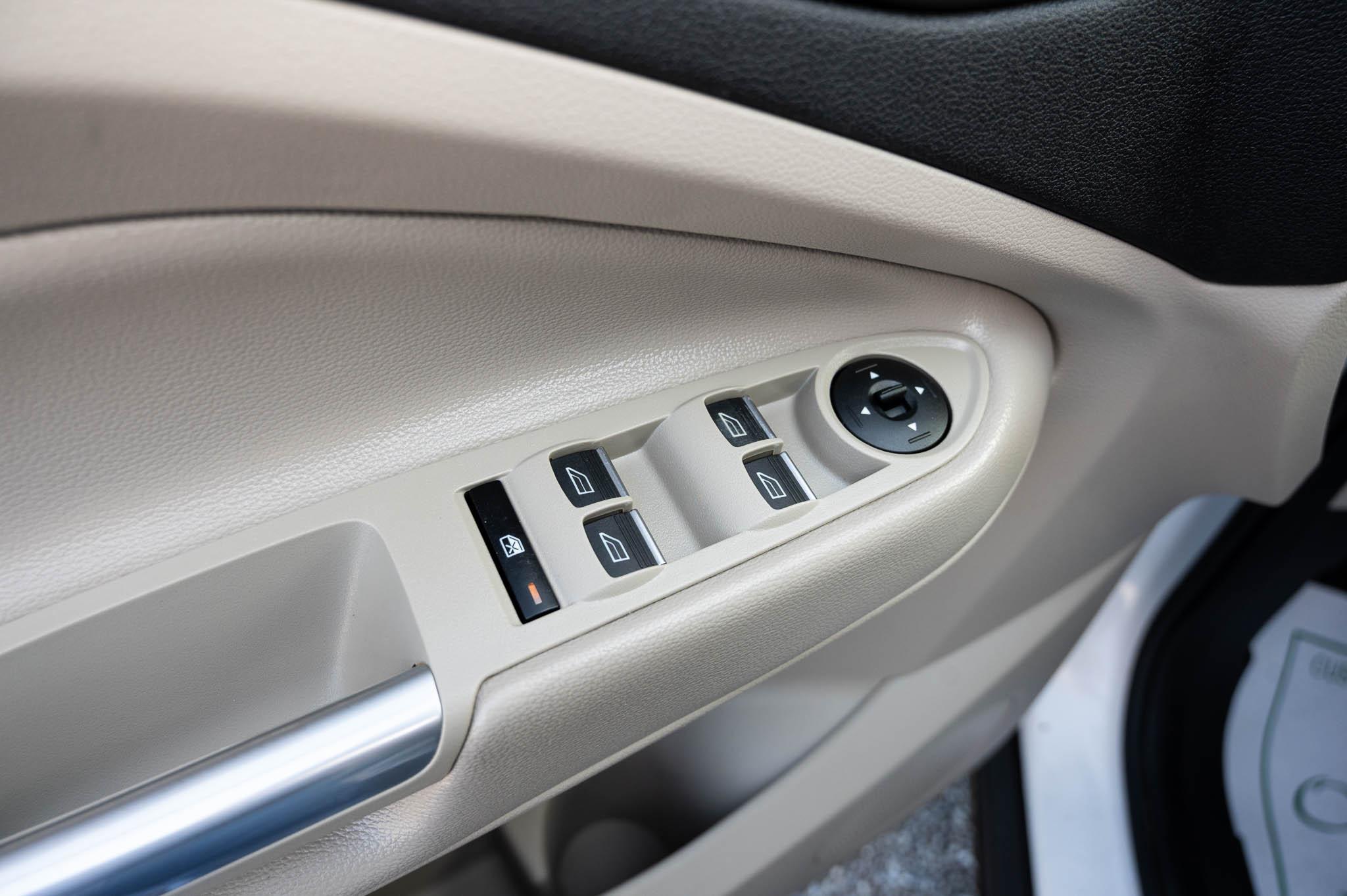 Ford Escape SE FWD 2019