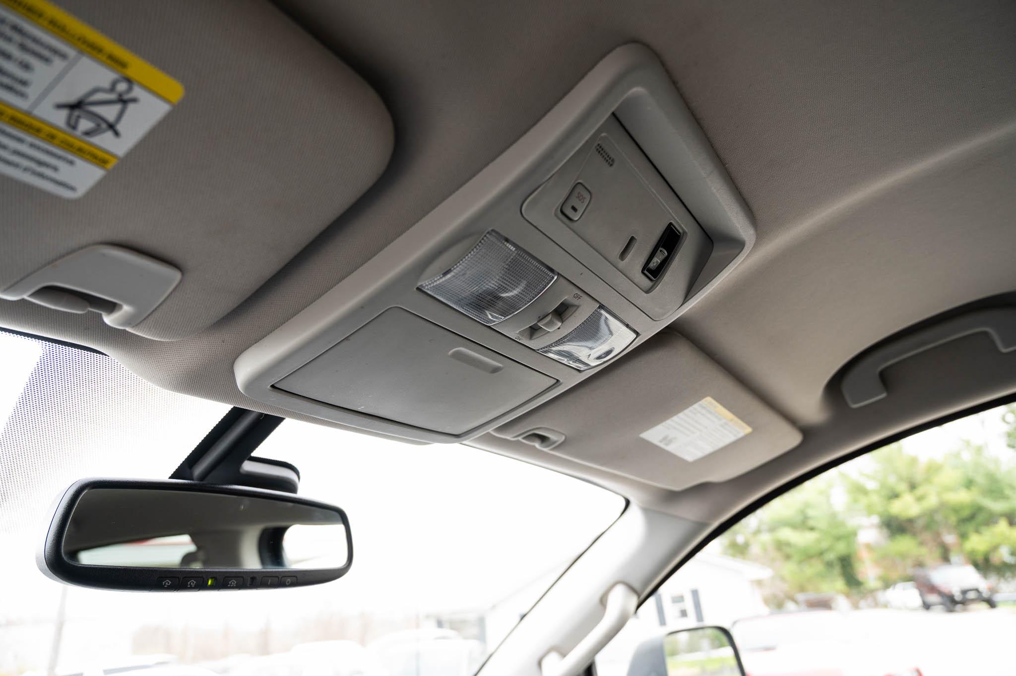 Nissan Titan SL Crew Cab 4WD 2017