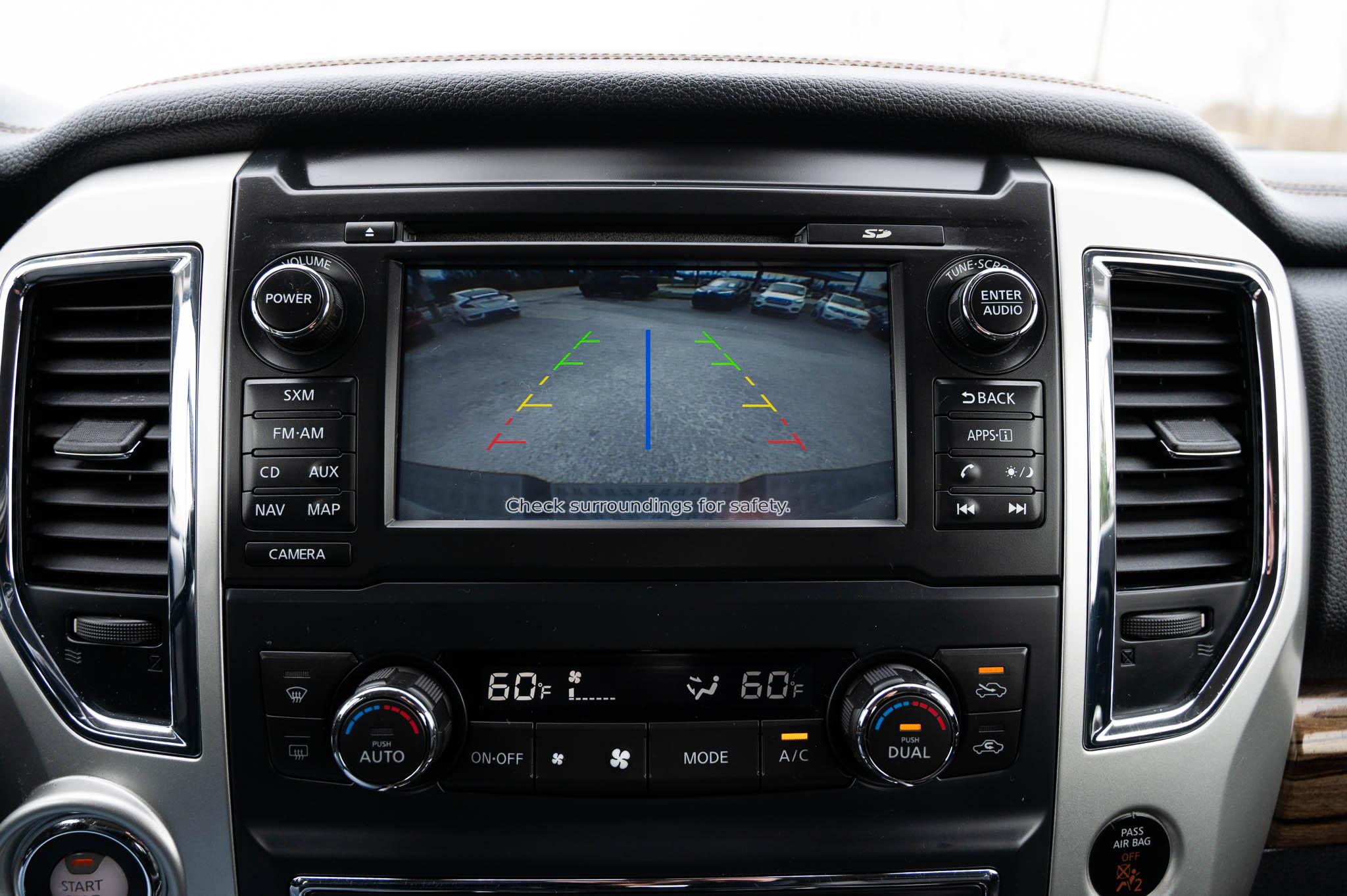 Nissan Titan SL Crew Cab 4WD 2017