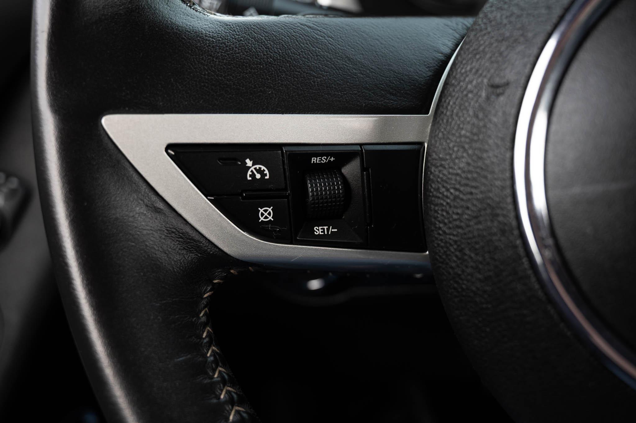 Chevrolet Camaro 2LT Coupe 2011