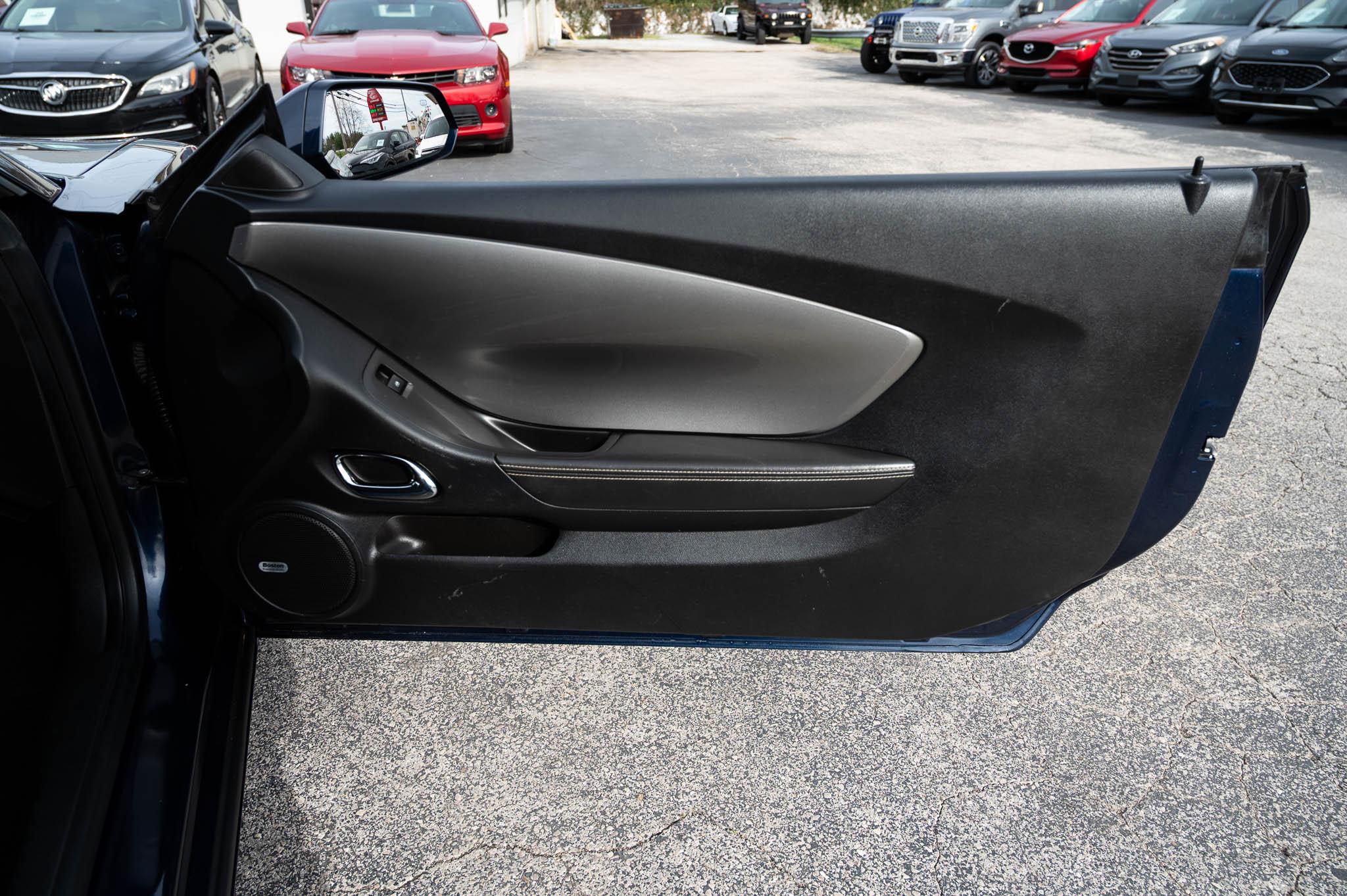 Chevrolet Camaro 2LT Coupe 2011