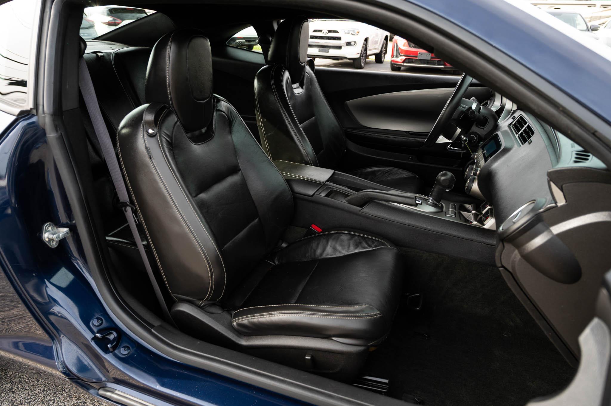 Chevrolet Camaro 2LT Coupe 2011