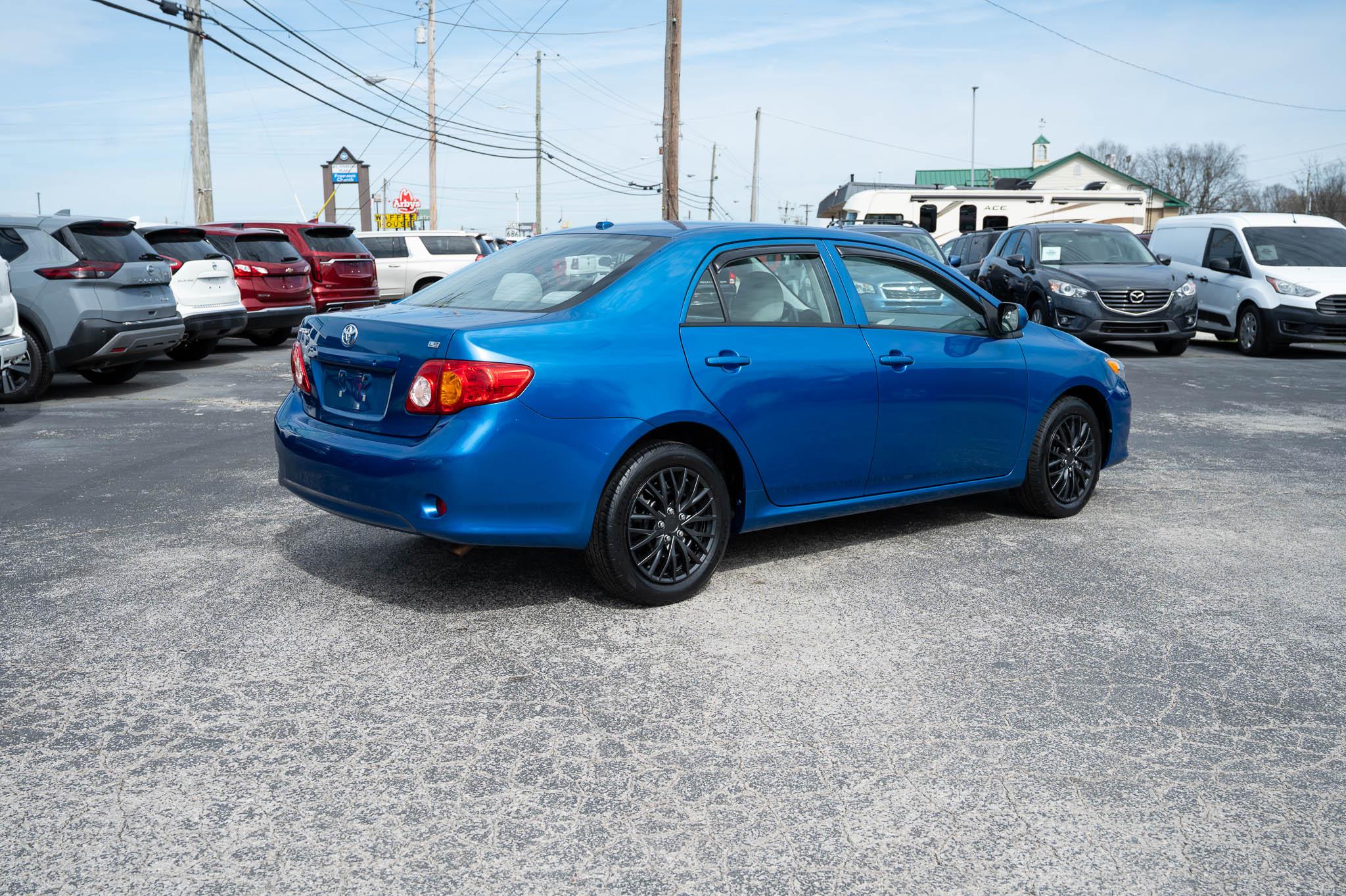 Toyota Corolla LE 2010