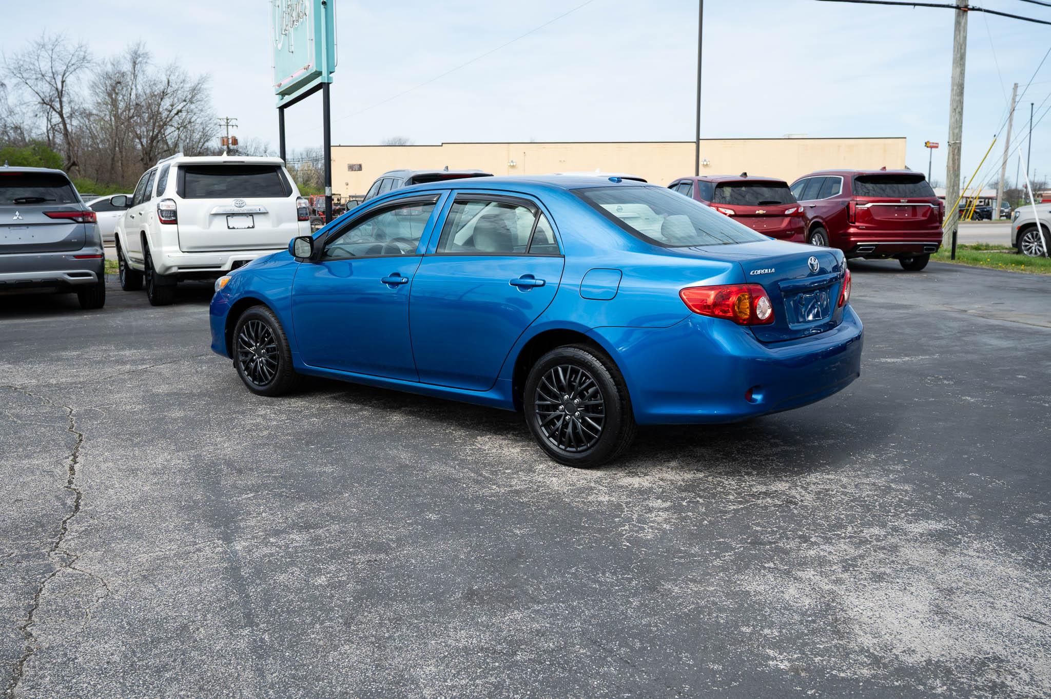 Toyota Corolla LE 2010