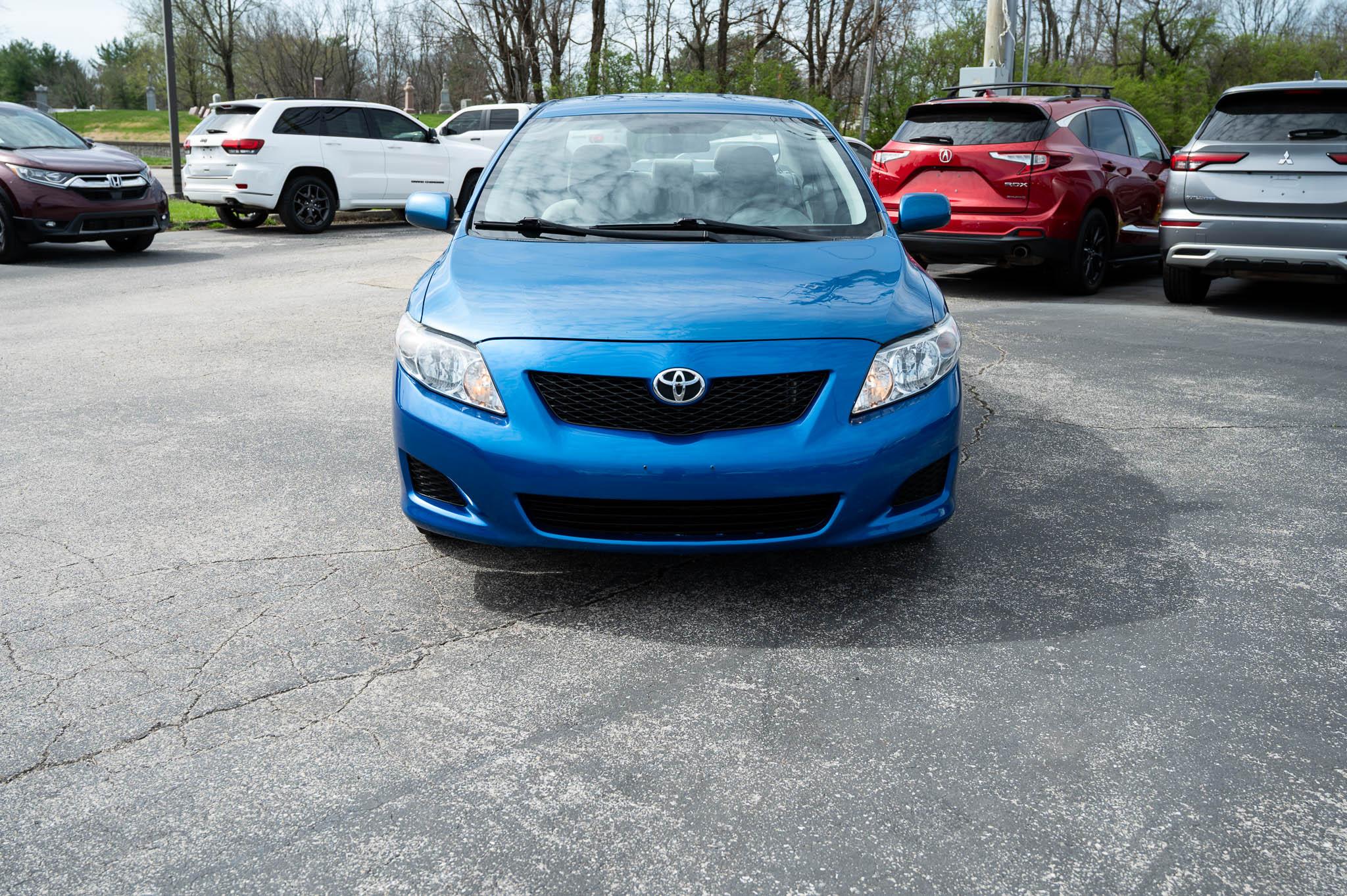 Toyota Corolla LE 2010