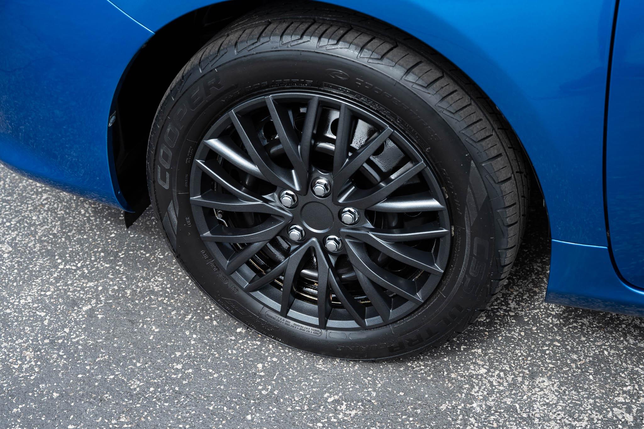 Toyota Corolla LE 2010