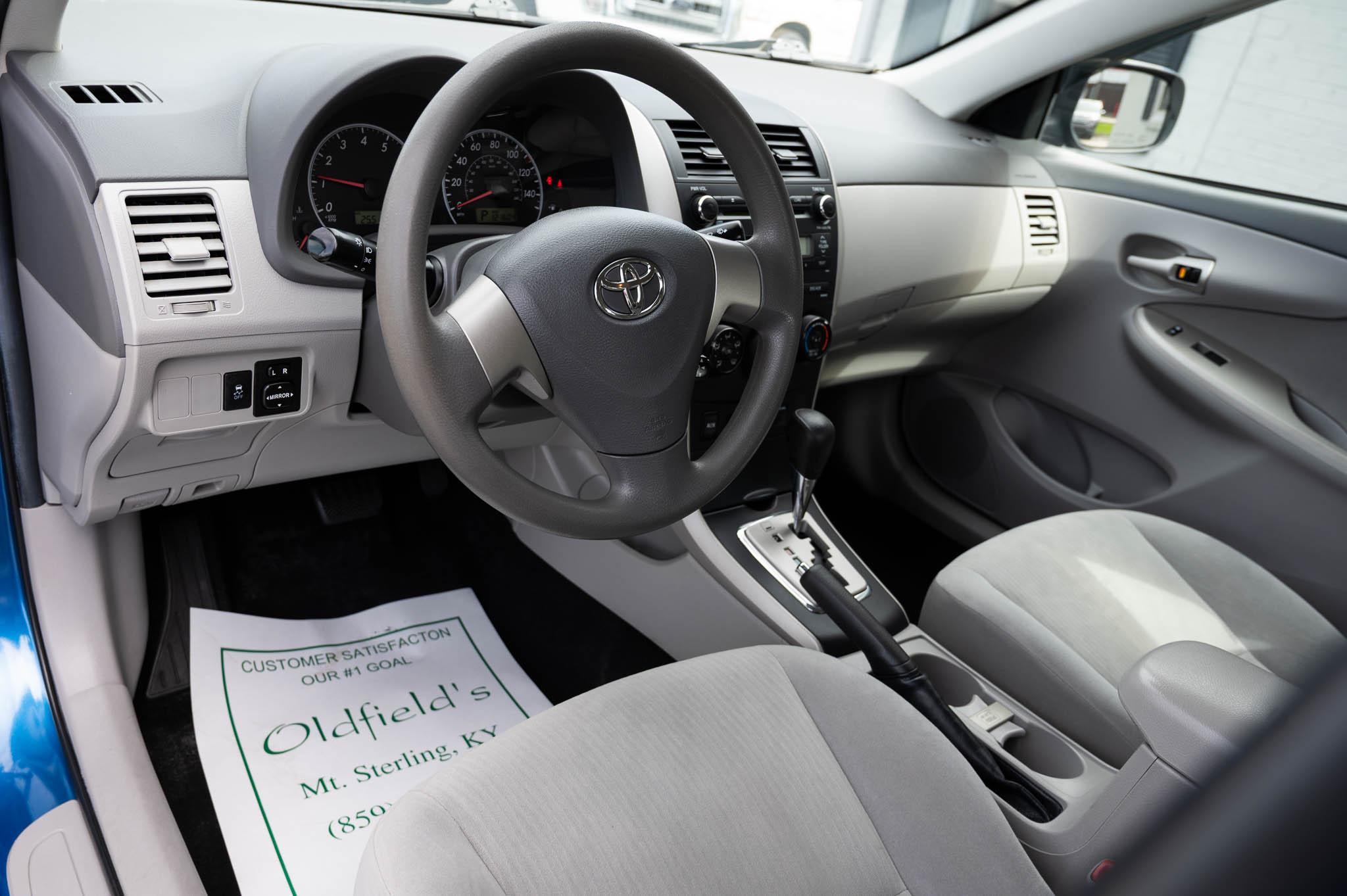 Toyota Corolla LE 2010