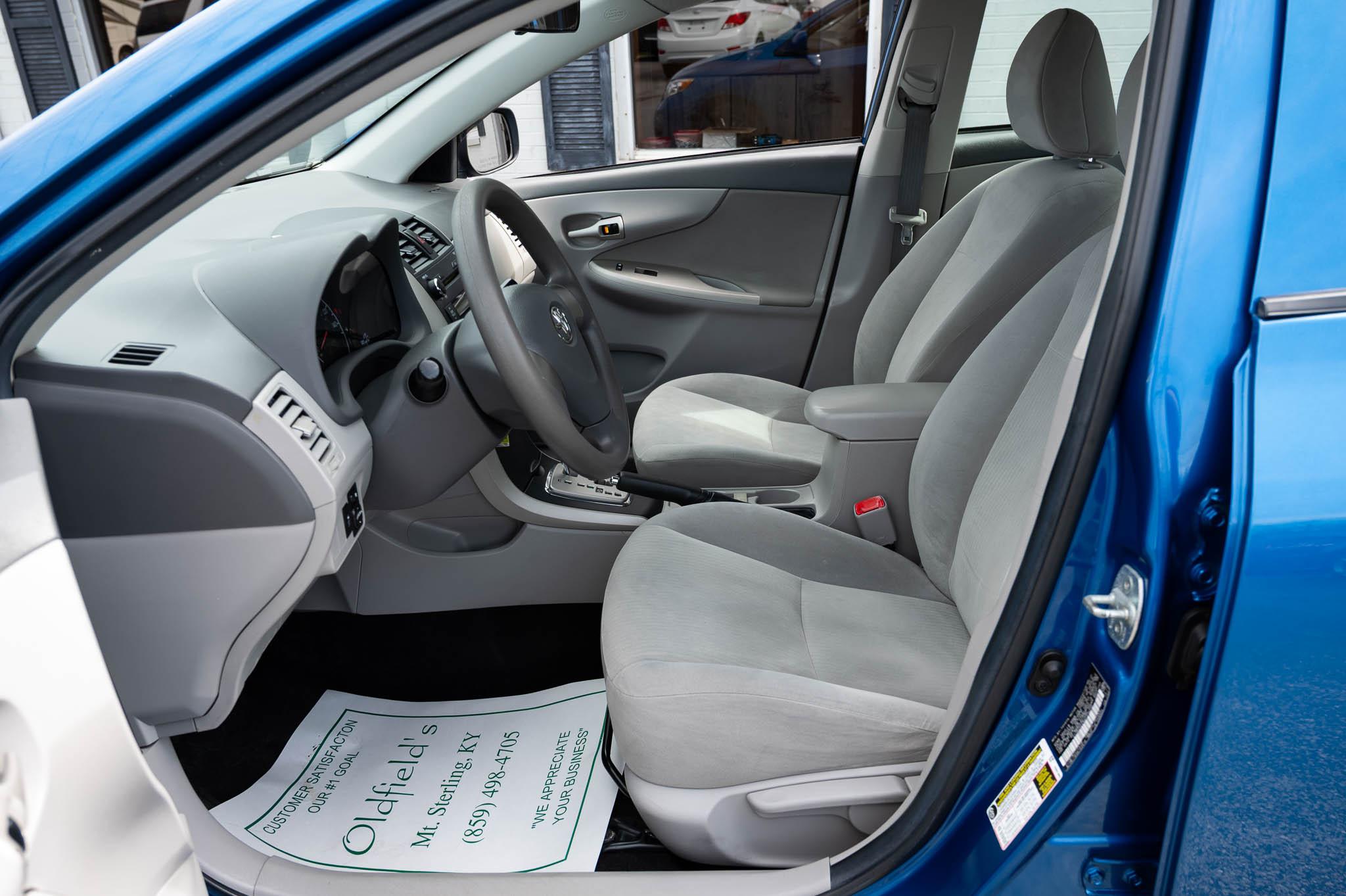 Toyota Corolla LE 2010