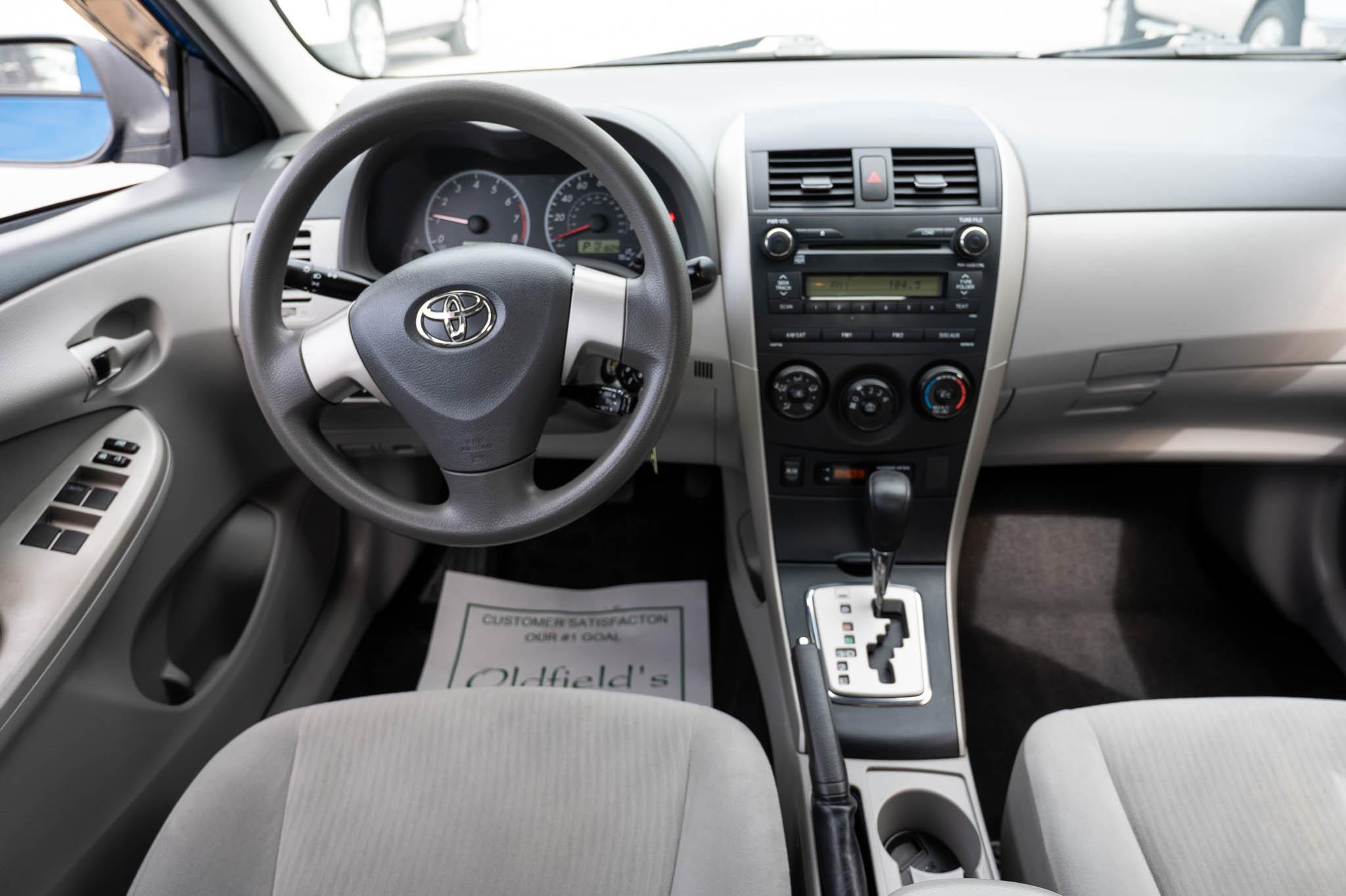 Toyota Corolla LE 2010