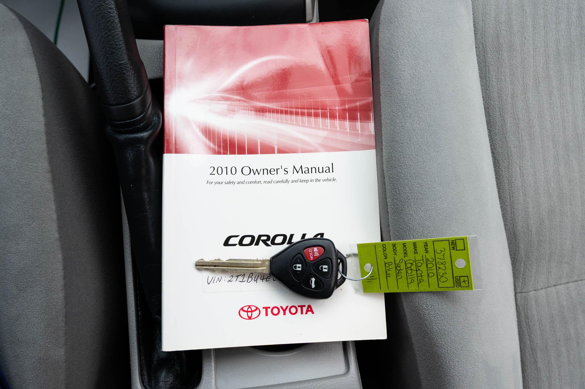 Toyota Corolla LE 2010