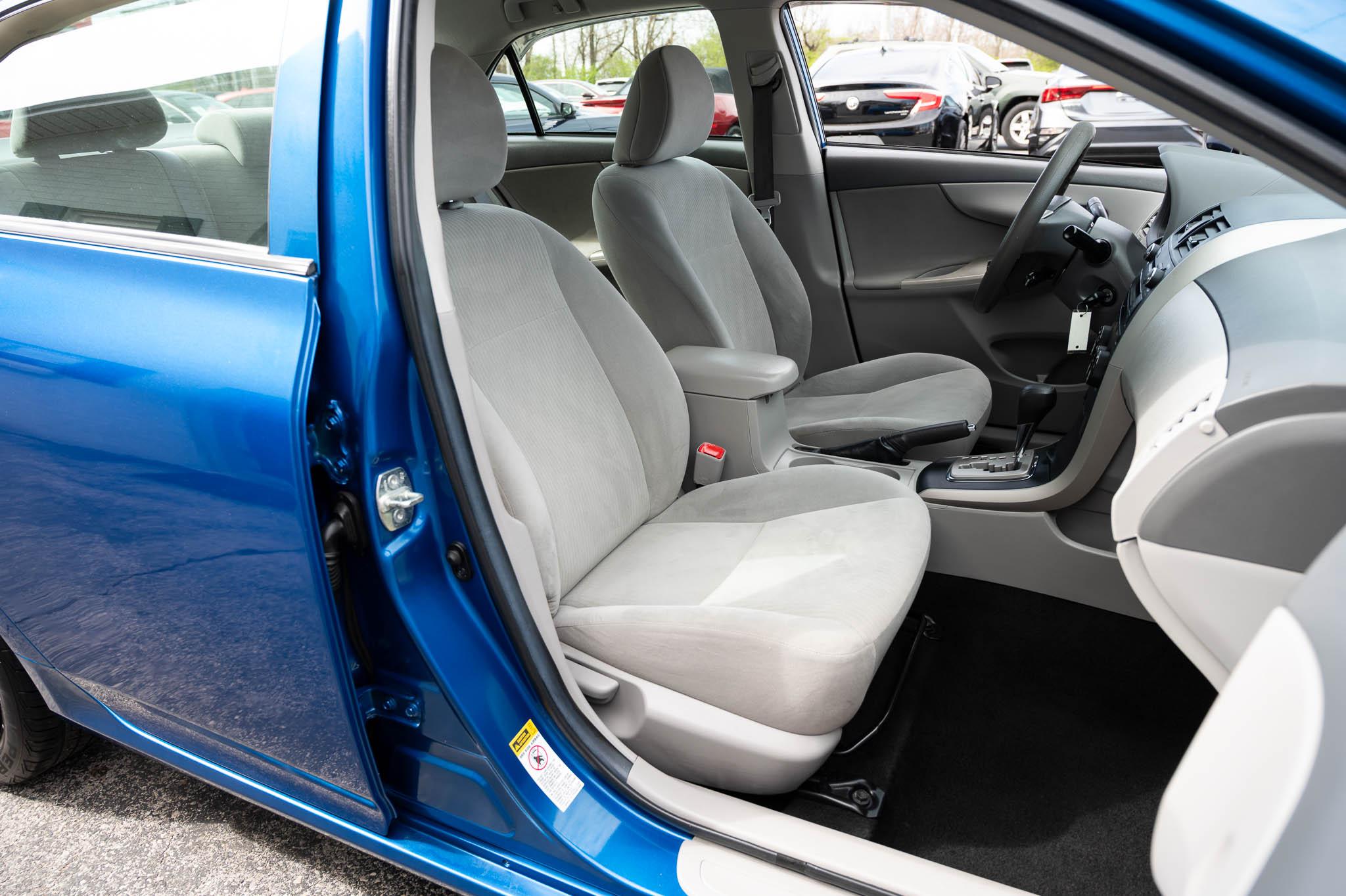 Toyota Corolla LE 2010