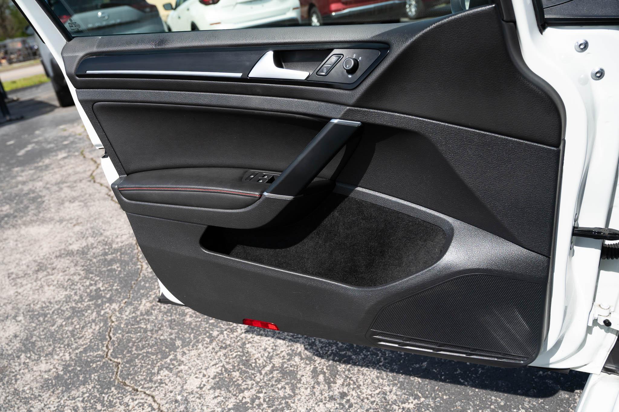 Volkswagen Golf GTI SE 2017