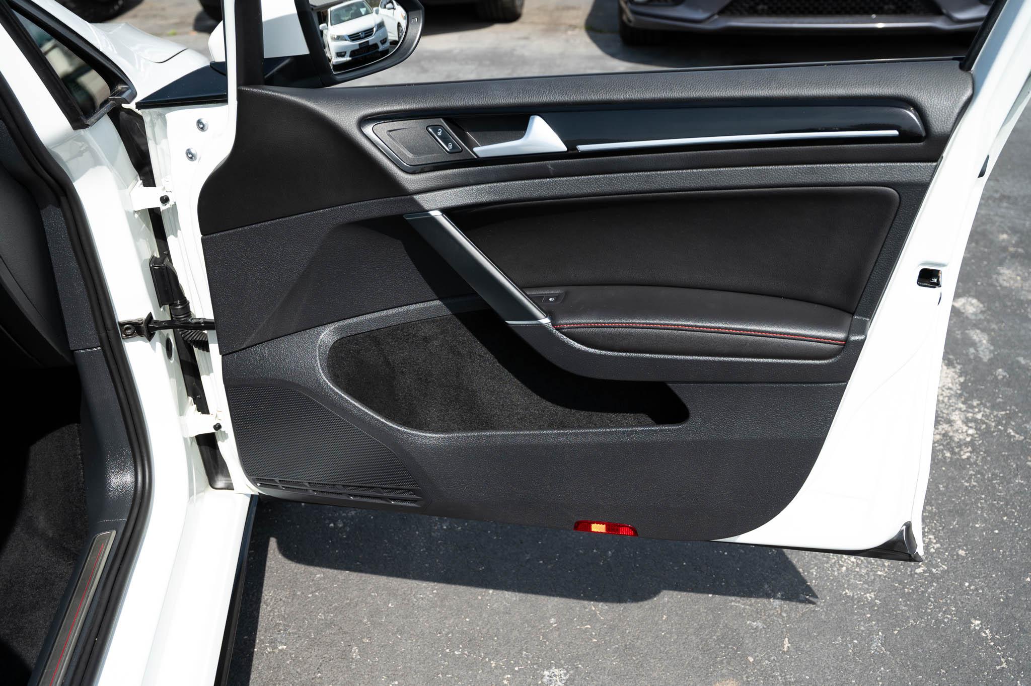 Volkswagen Golf GTI SE 2017