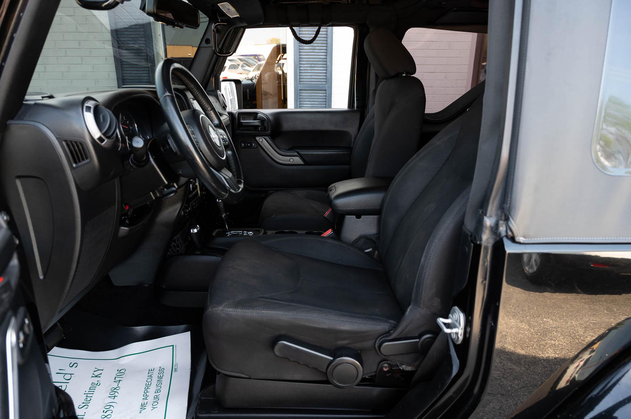 Jeep Wrangler Sport 4WD 2015