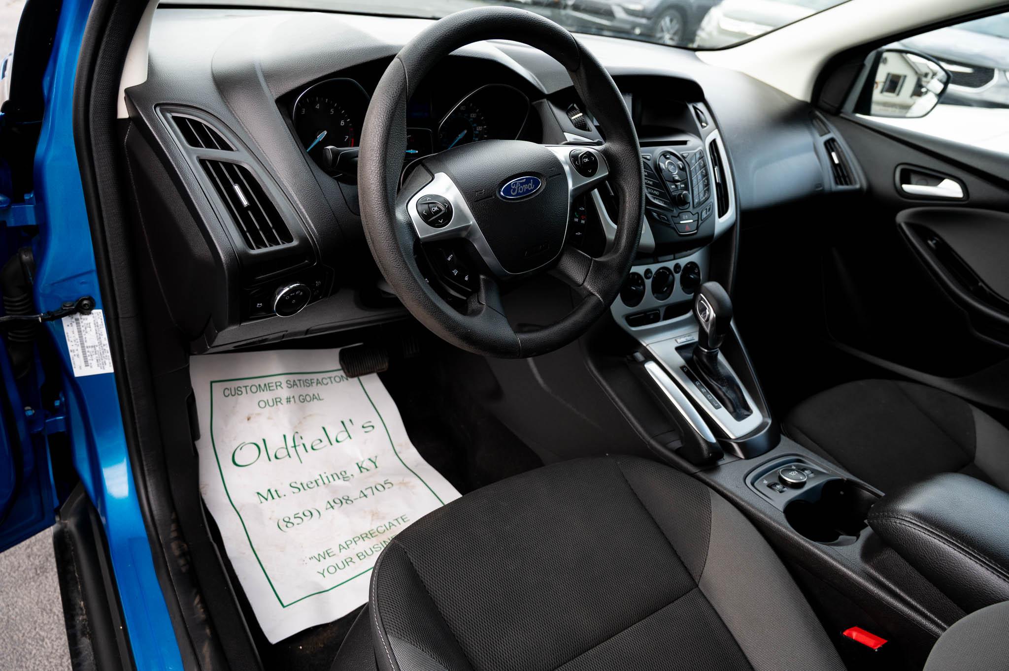 Ford Focus SE Sedan 2013