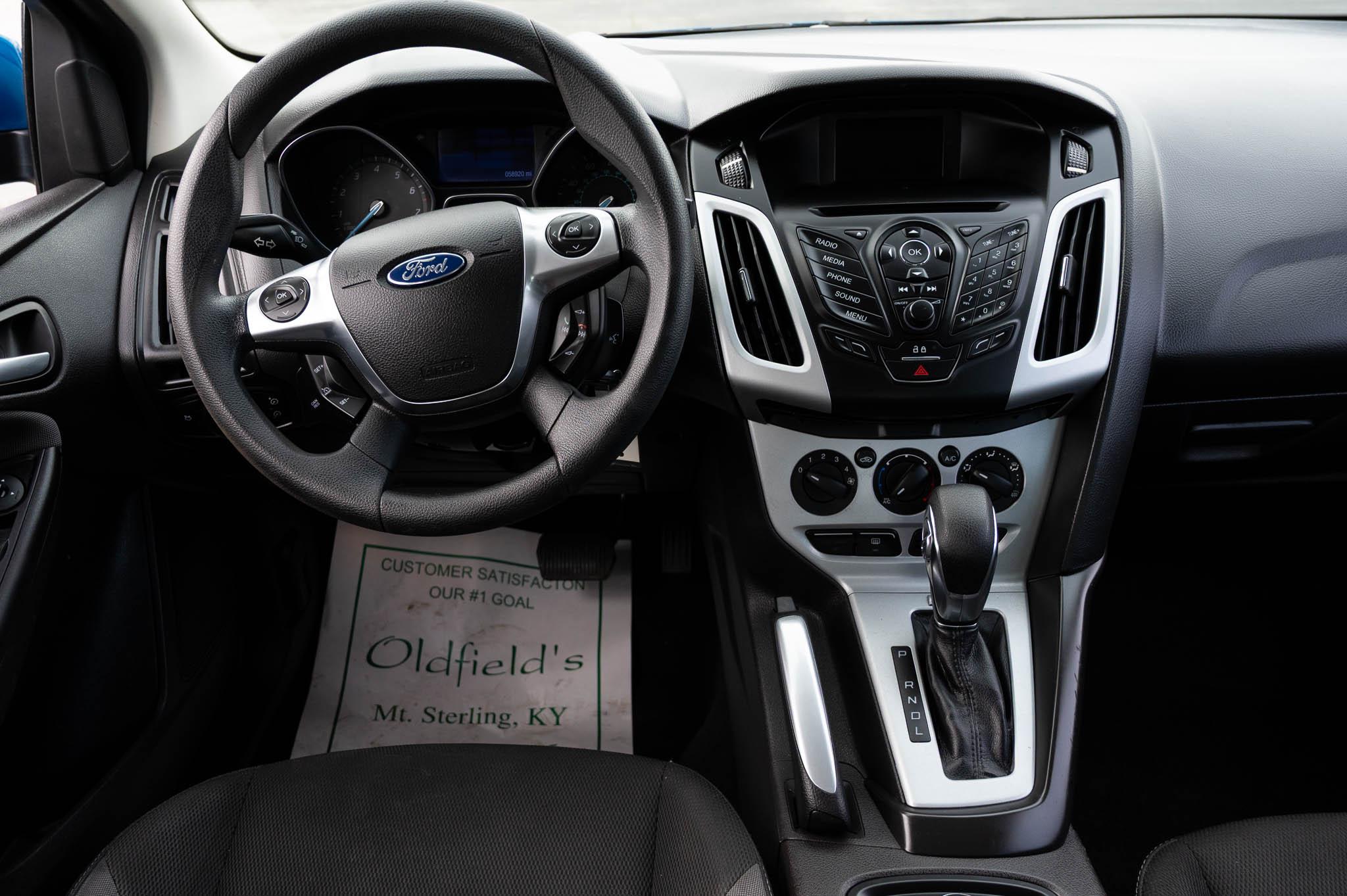 Ford Focus SE Sedan 2013
