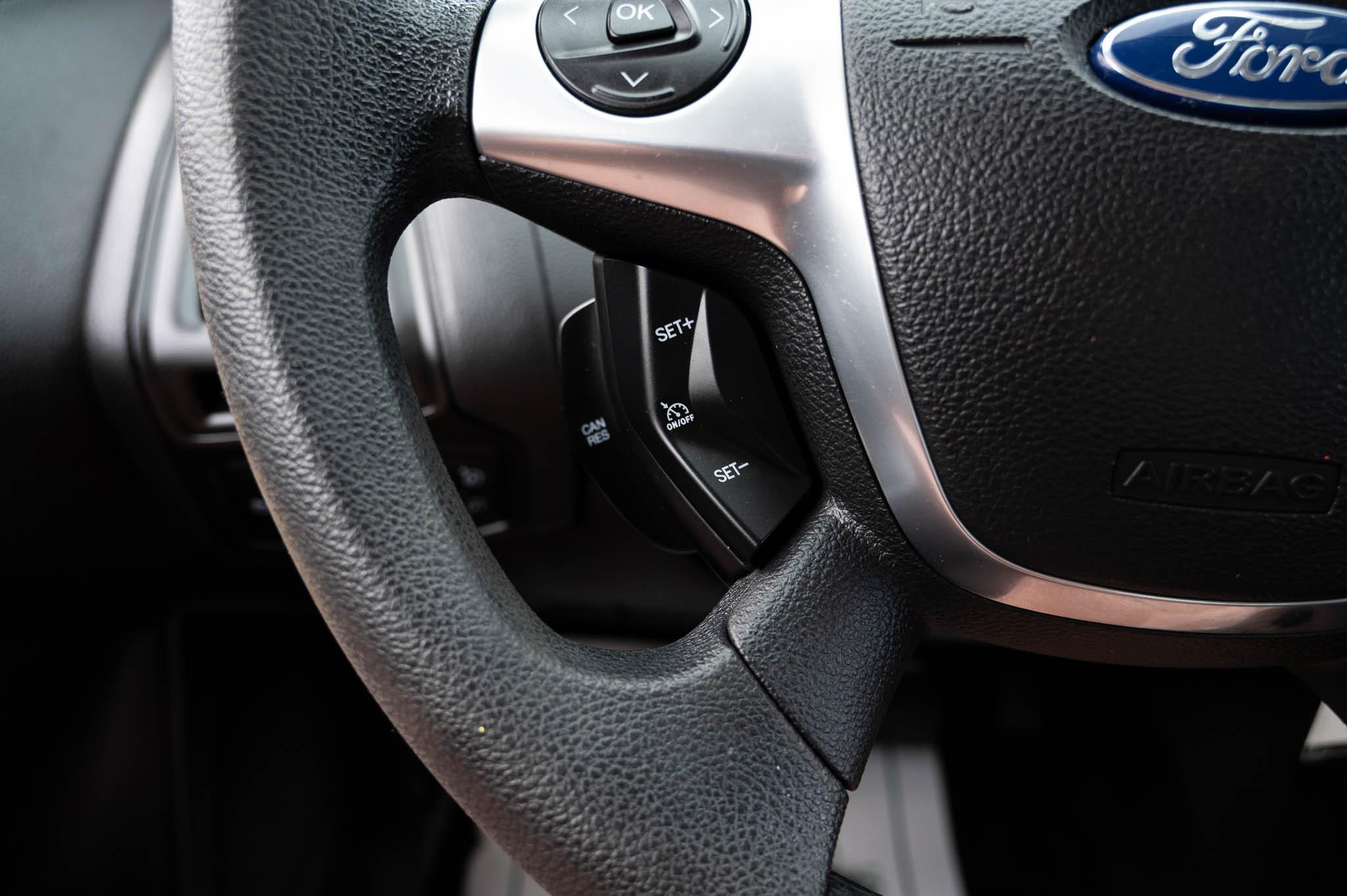 Ford Focus SE Sedan 2013