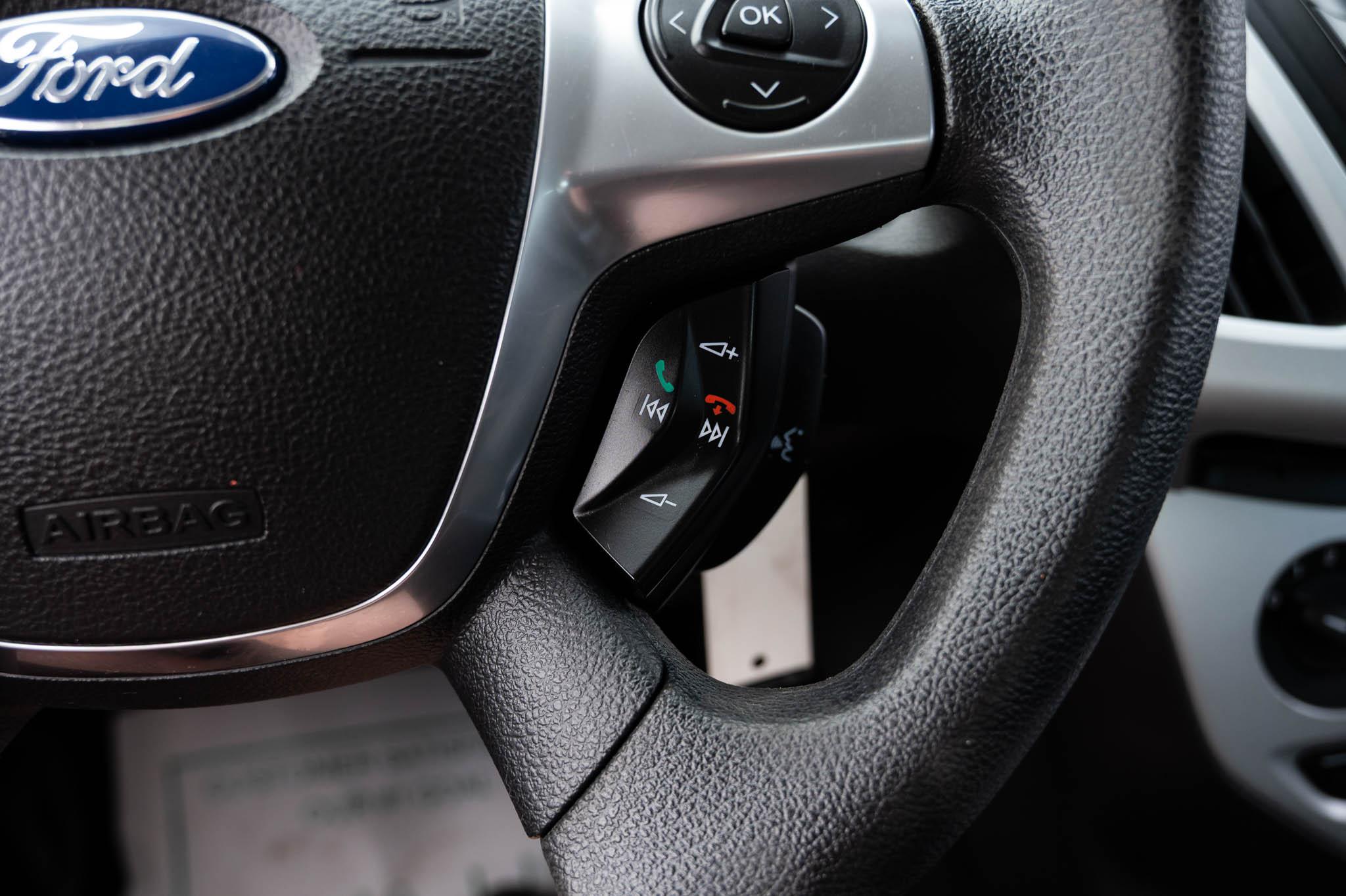 Ford Focus SE Sedan 2013