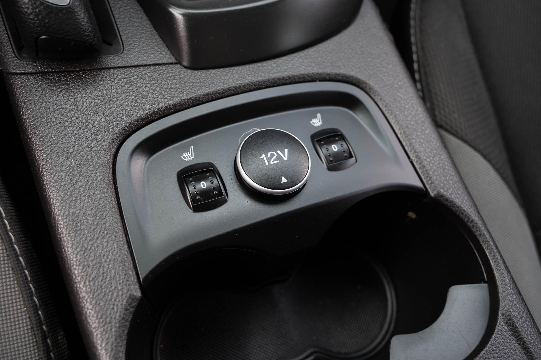 Ford Focus SE Sedan 2013