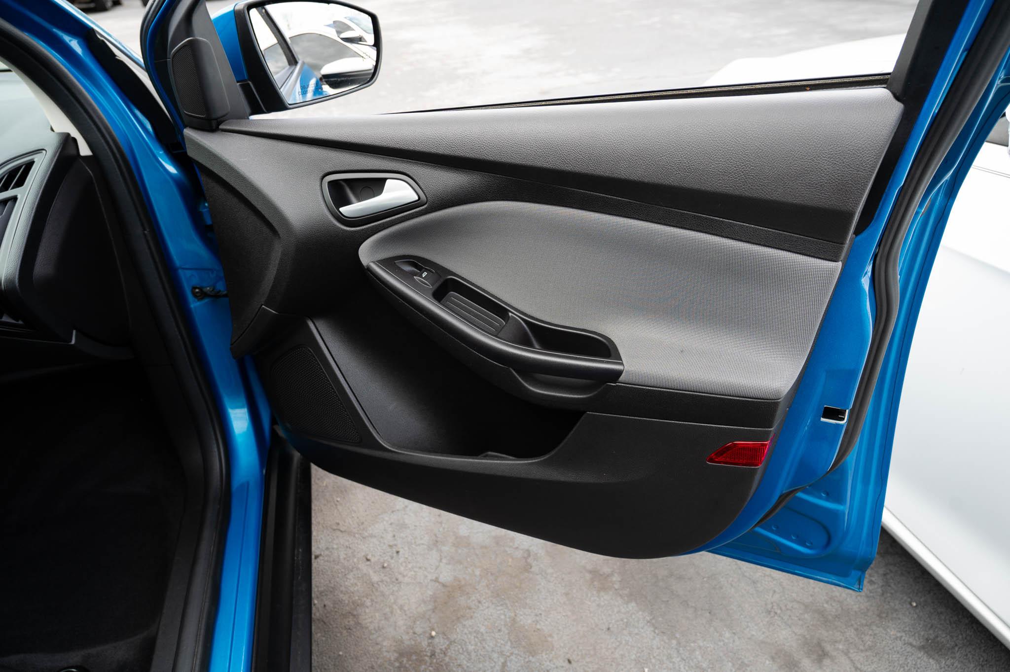 Ford Focus SE Sedan 2013