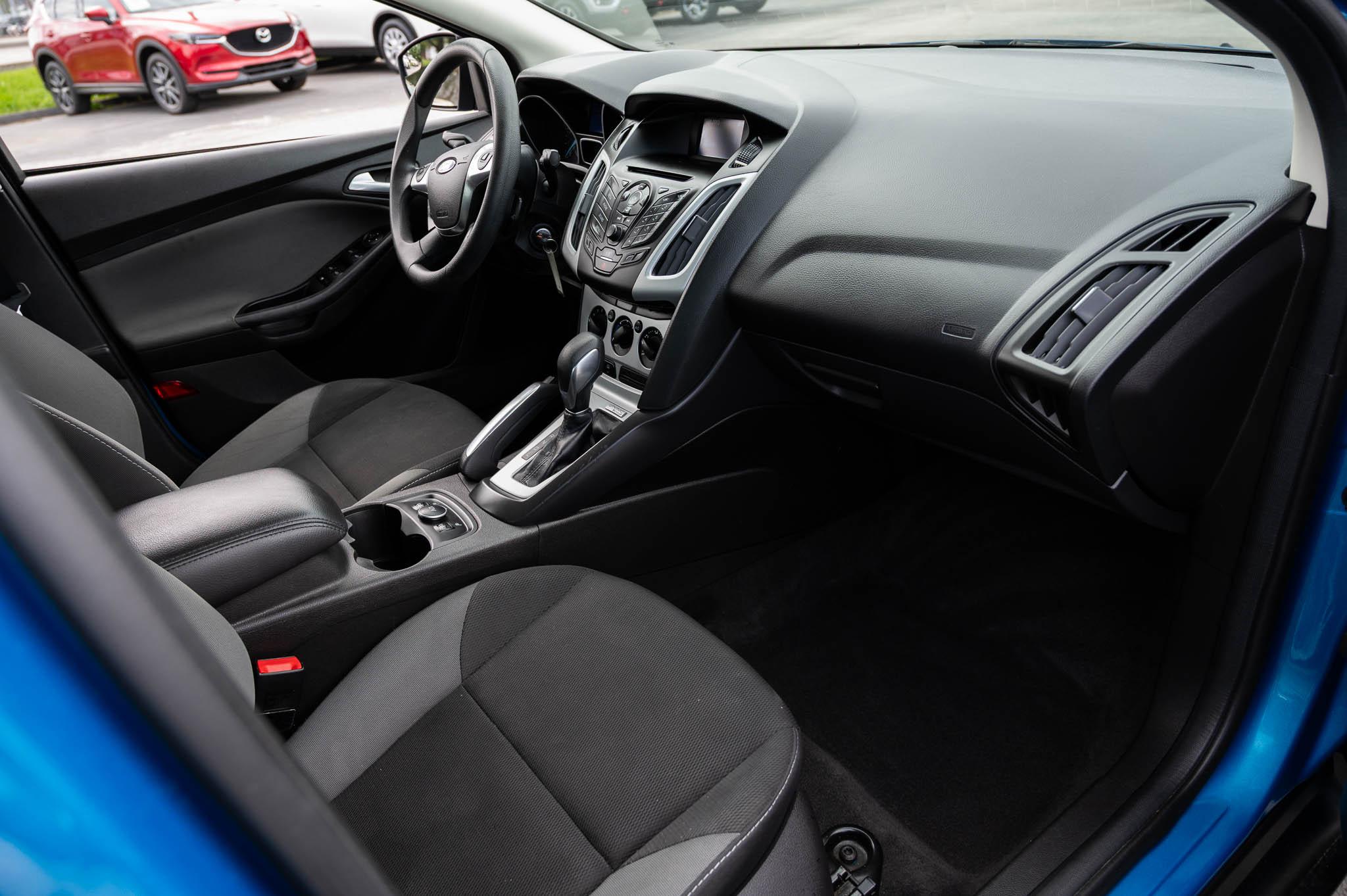 Ford Focus SE Sedan 2013