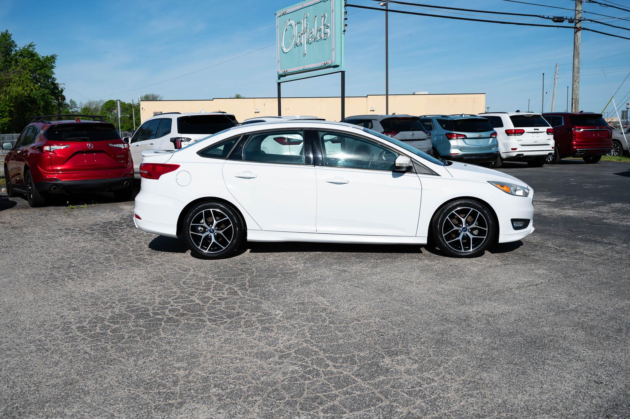 Ford Focus SE Sedan 2016