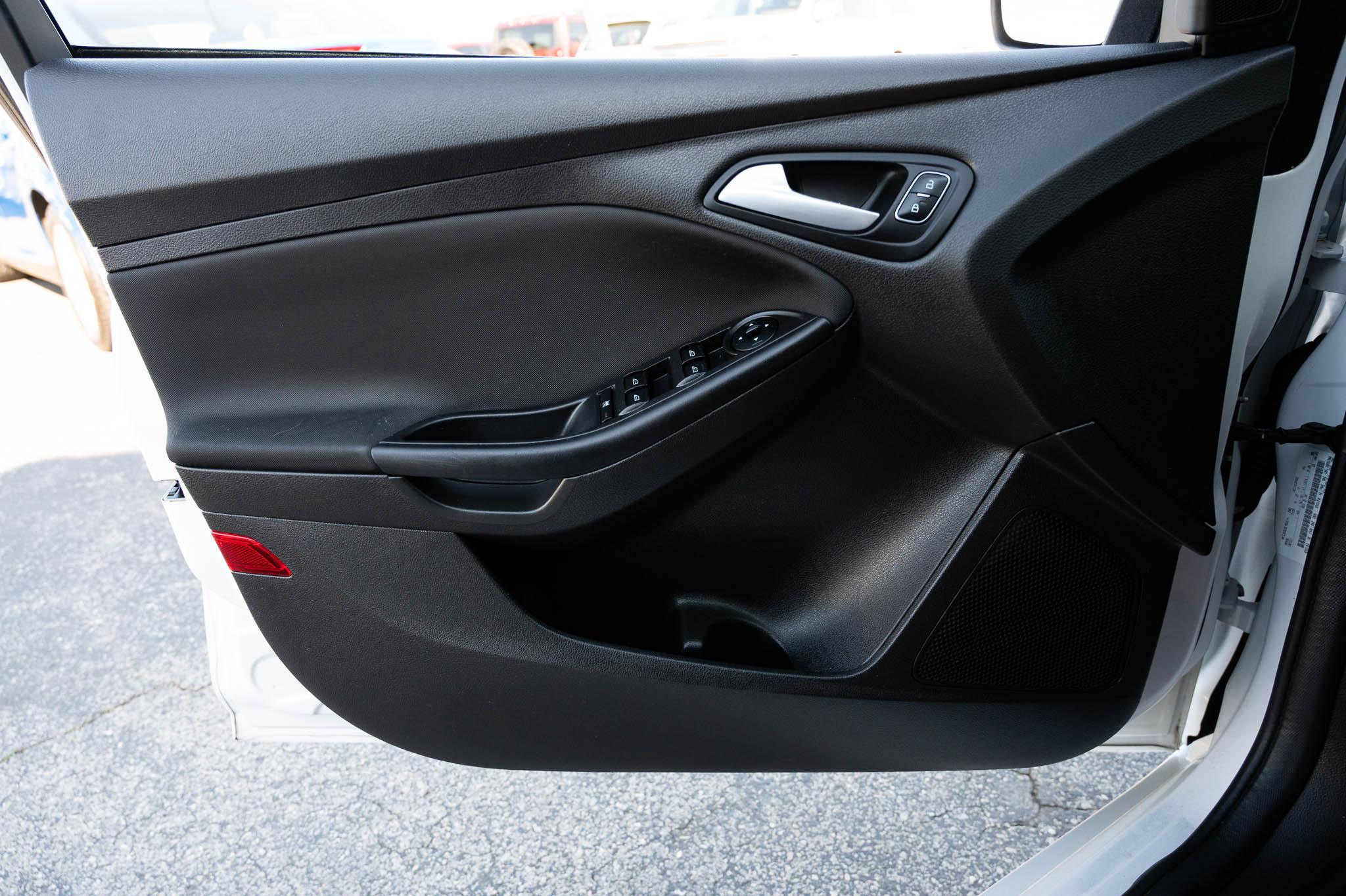 Ford Focus SE Sedan 2016