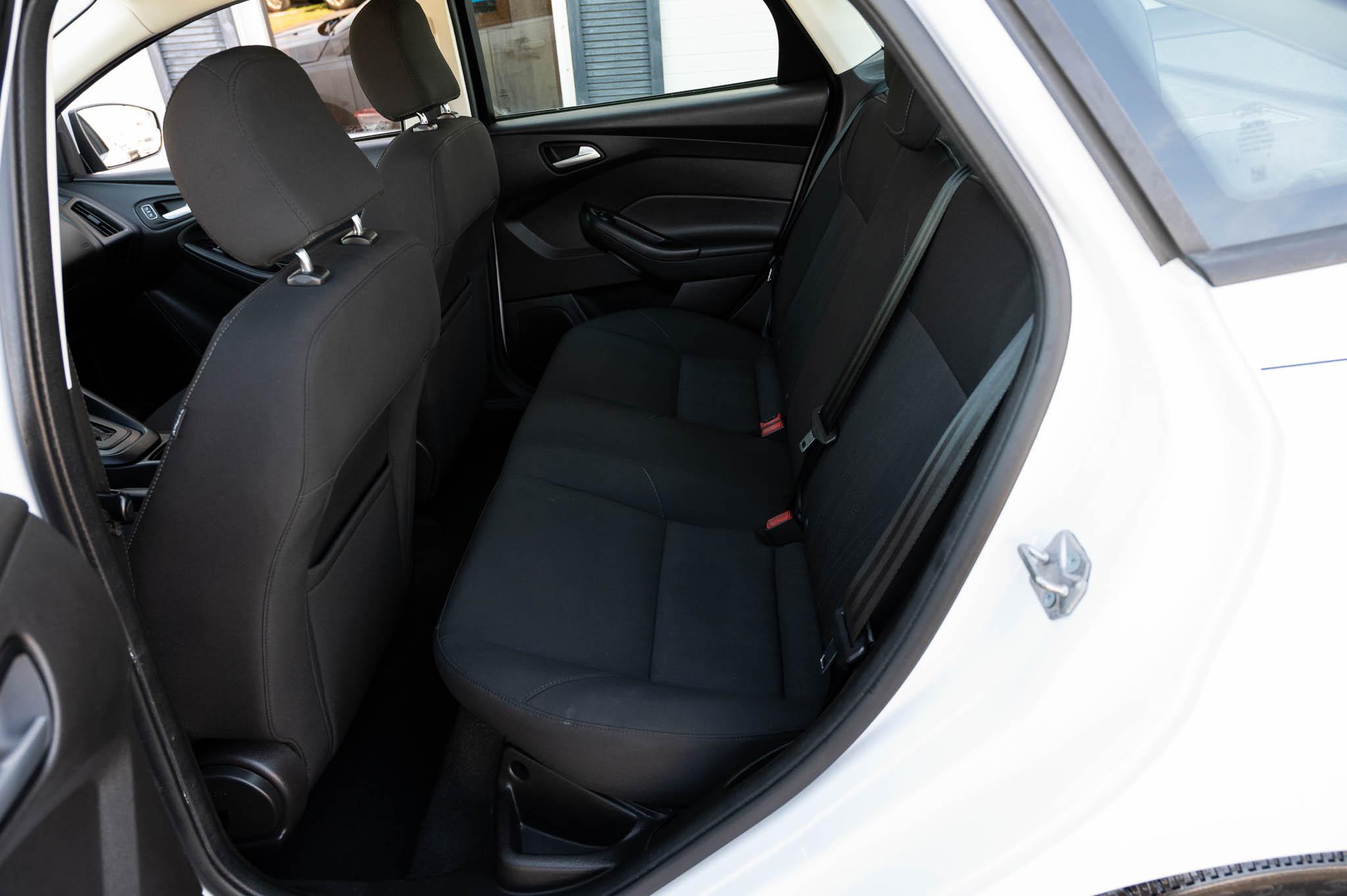 Ford Focus SE Sedan 2016