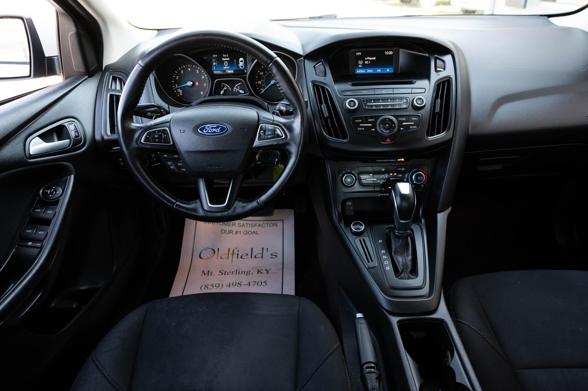 Ford Focus SE Sedan 2016