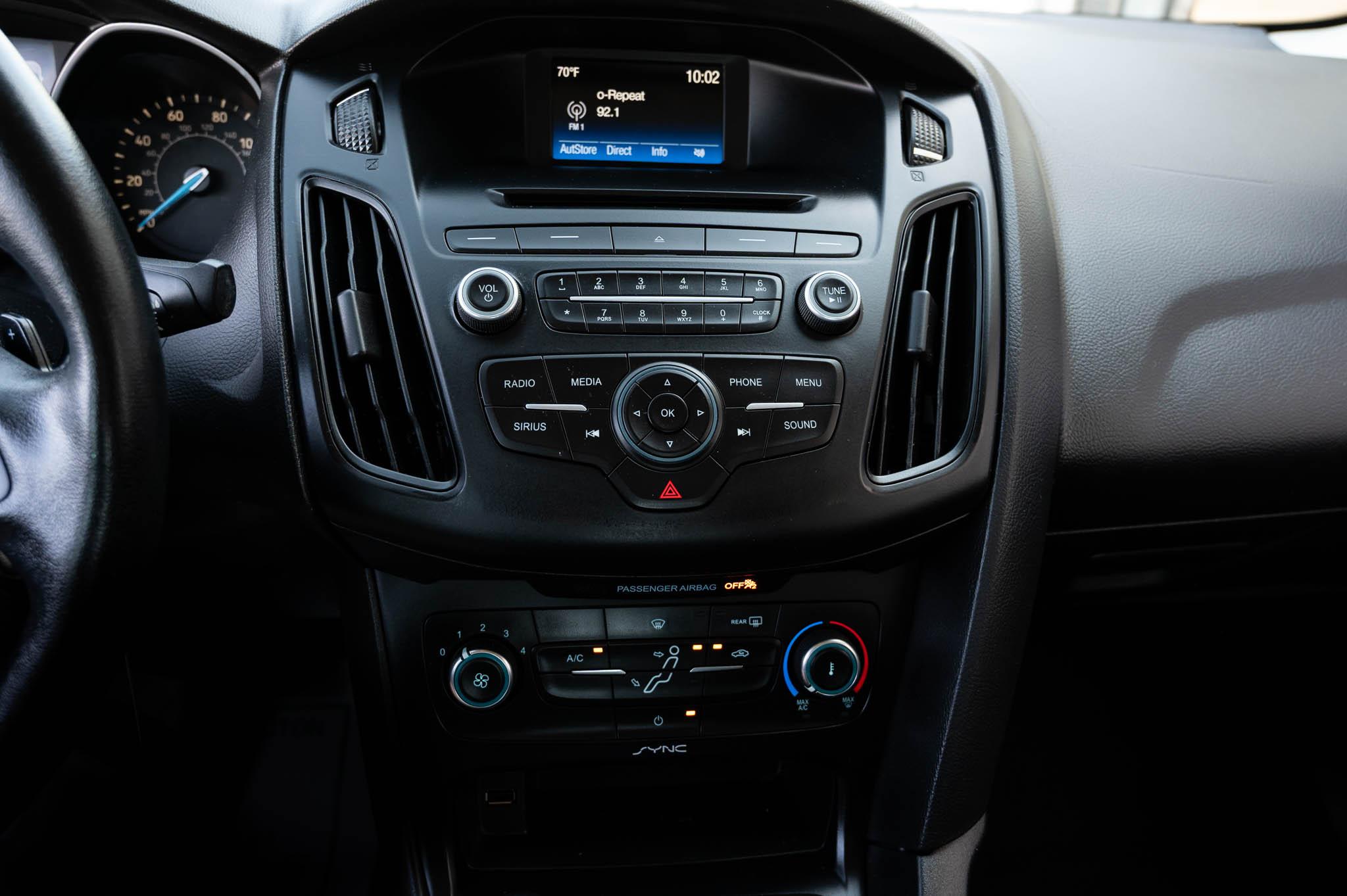 Ford Focus SE Sedan 2016