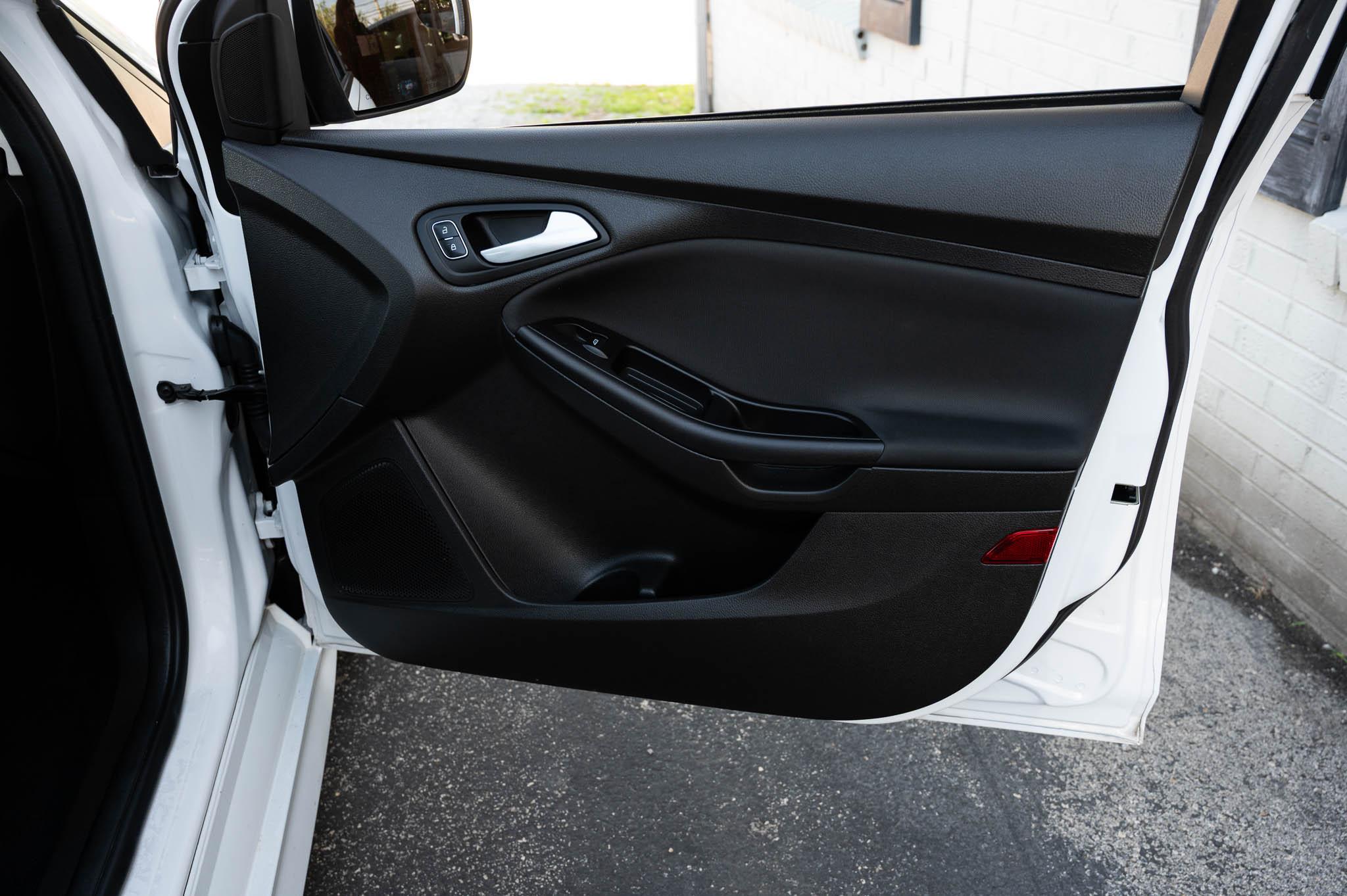 Ford Focus SE Sedan 2016