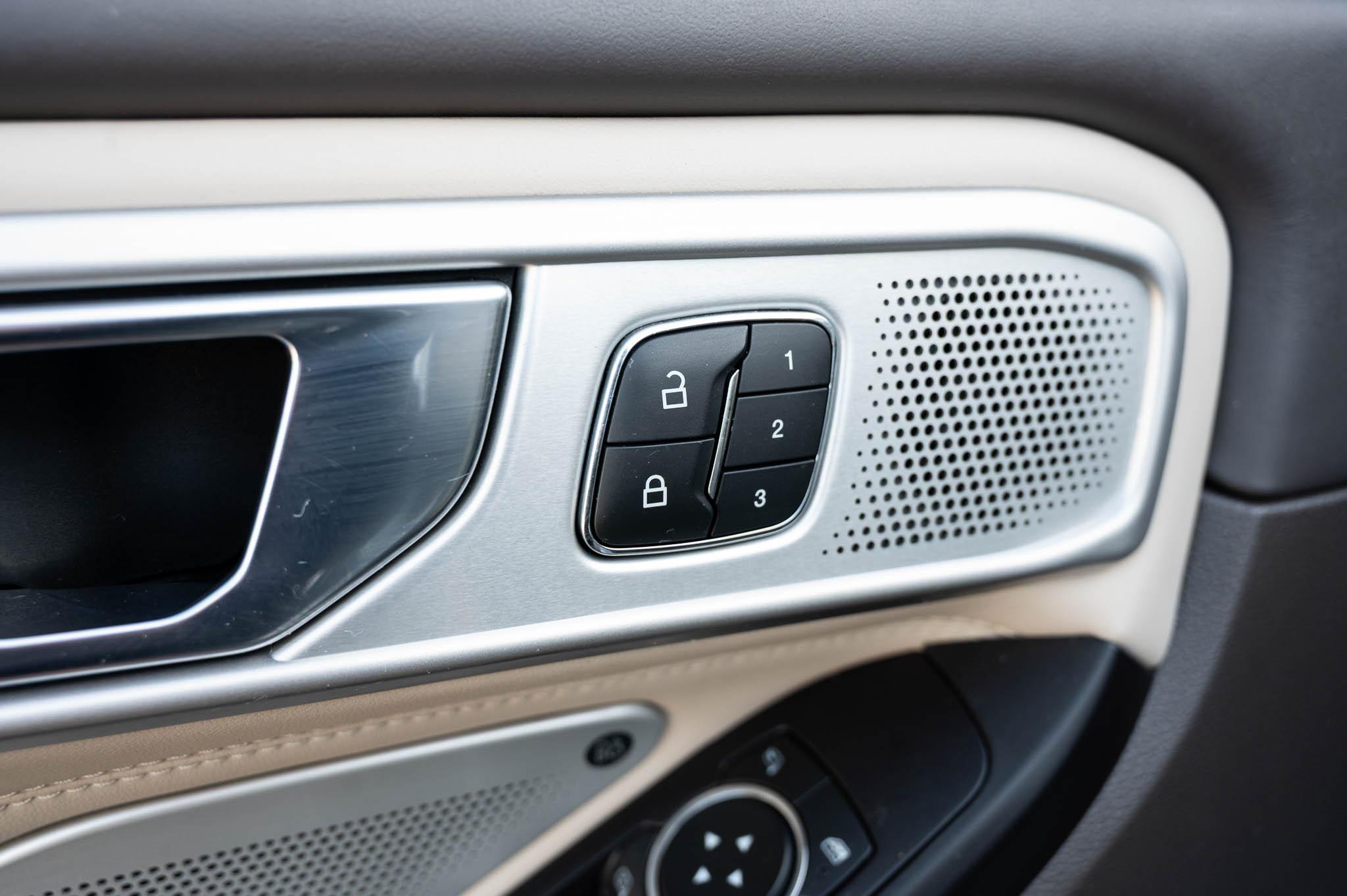 Ford Explorer Platinum AWD 2020