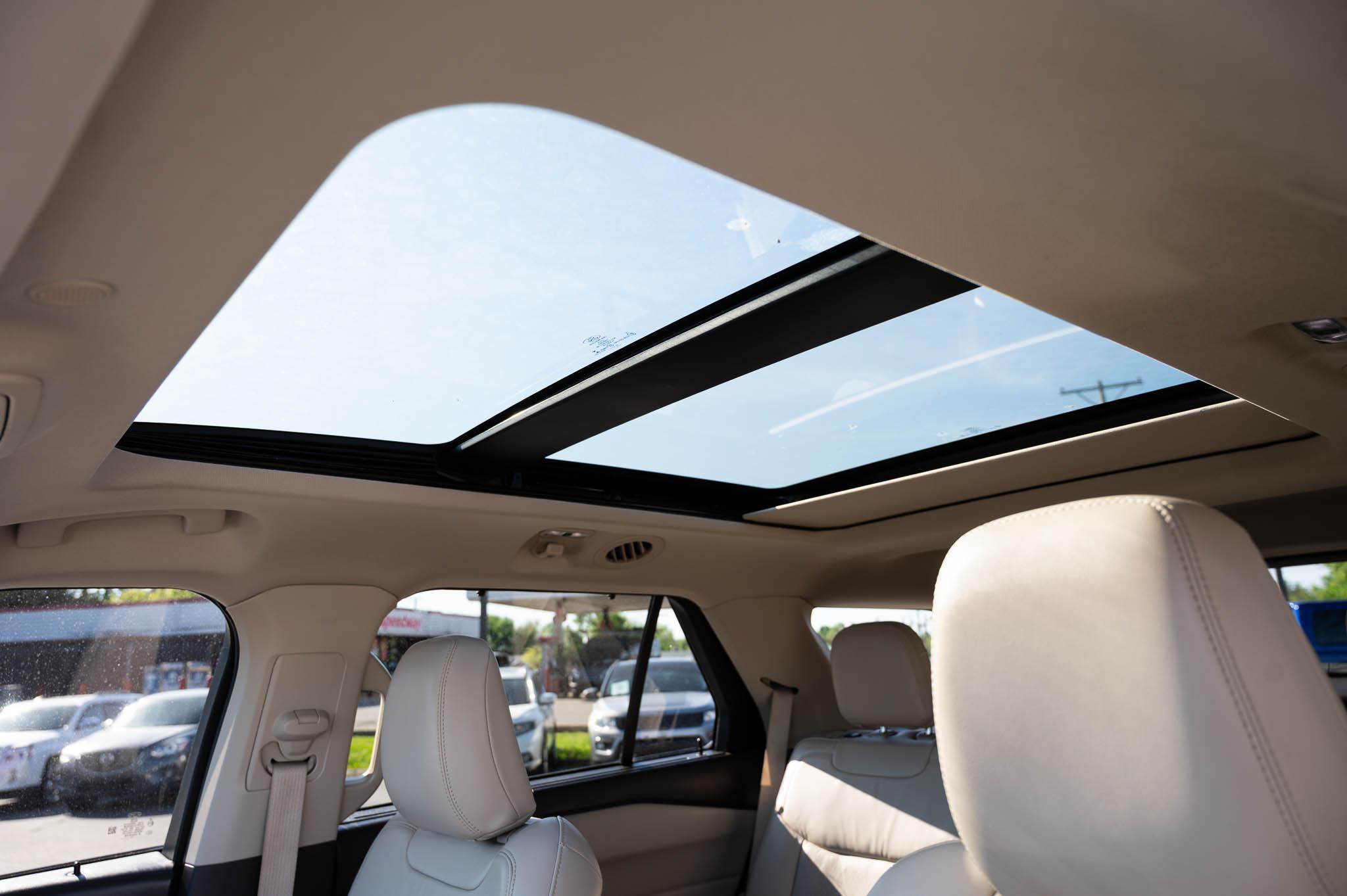 Ford Explorer Platinum AWD 2020