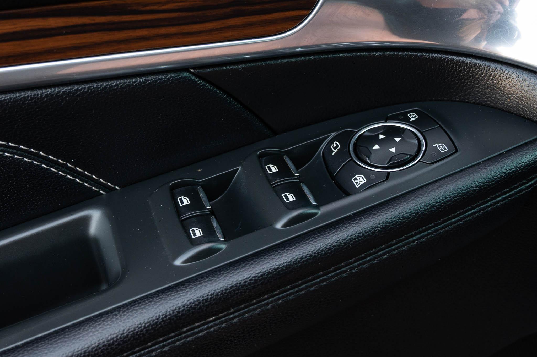 Ford Explorer Limited 4WD 2016