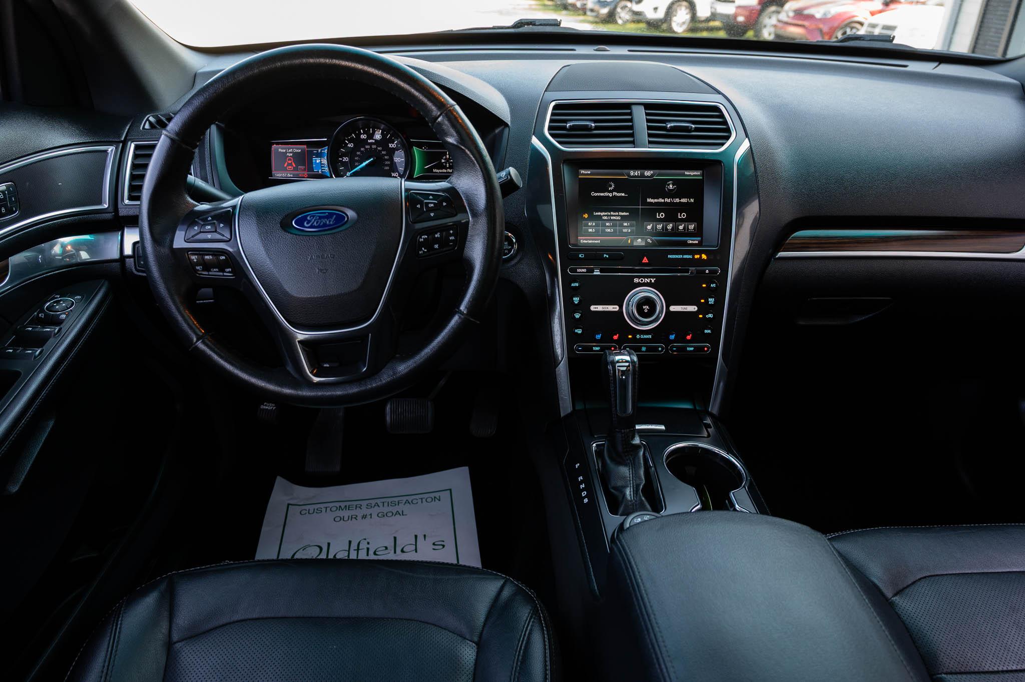 Ford Explorer Limited 4WD 2016