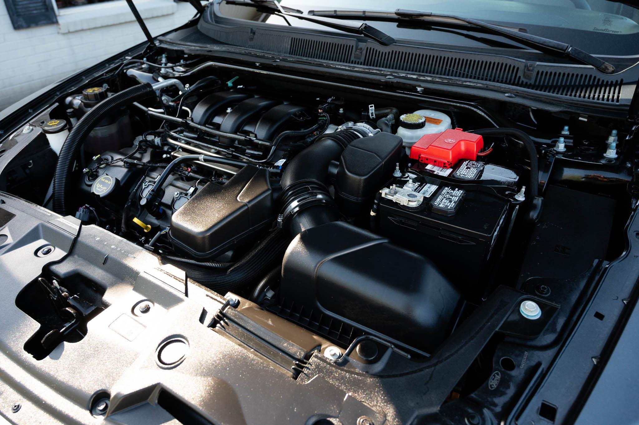 Ford Taurus SE FWD 2019