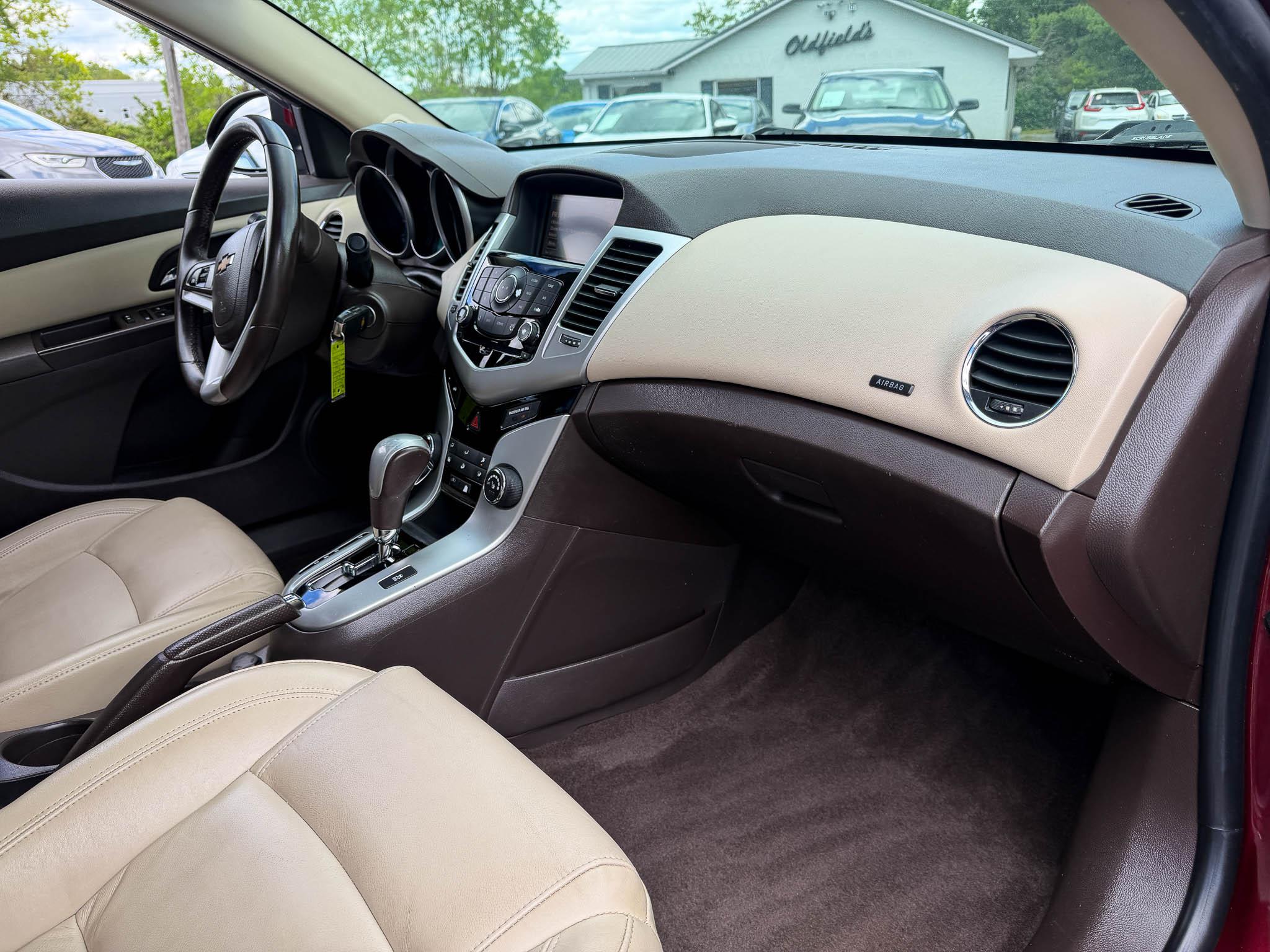 Chevrolet Cruze 2LT Auto 2015