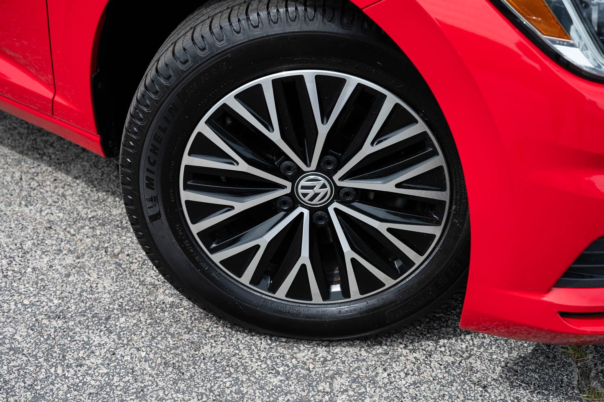 Volkswagen Jetta 1.4T SEL 8A 2019