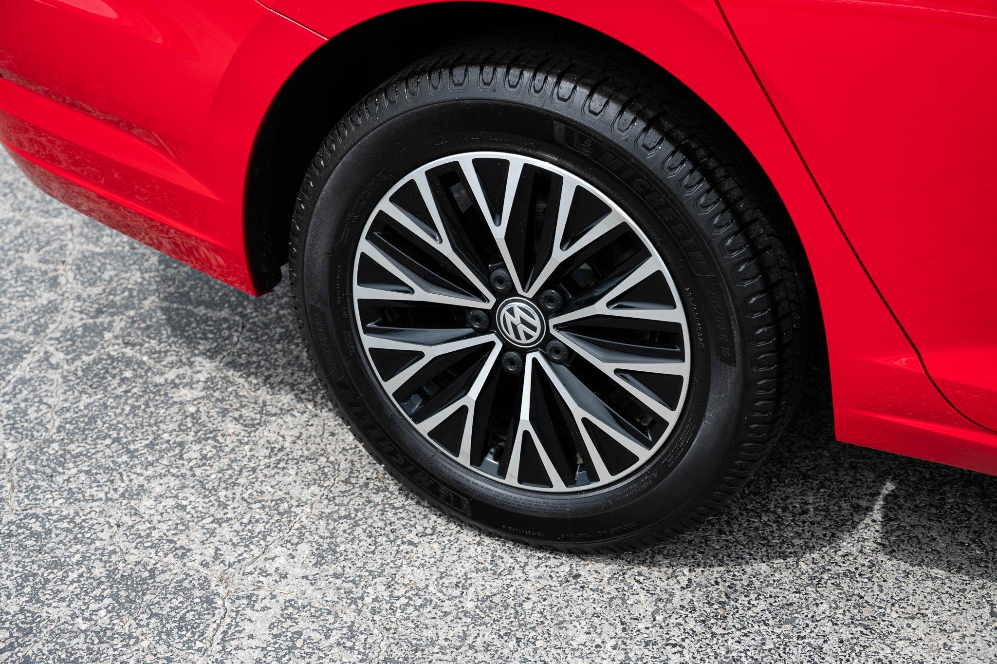 Volkswagen Jetta 1.4T SEL 8A 2019