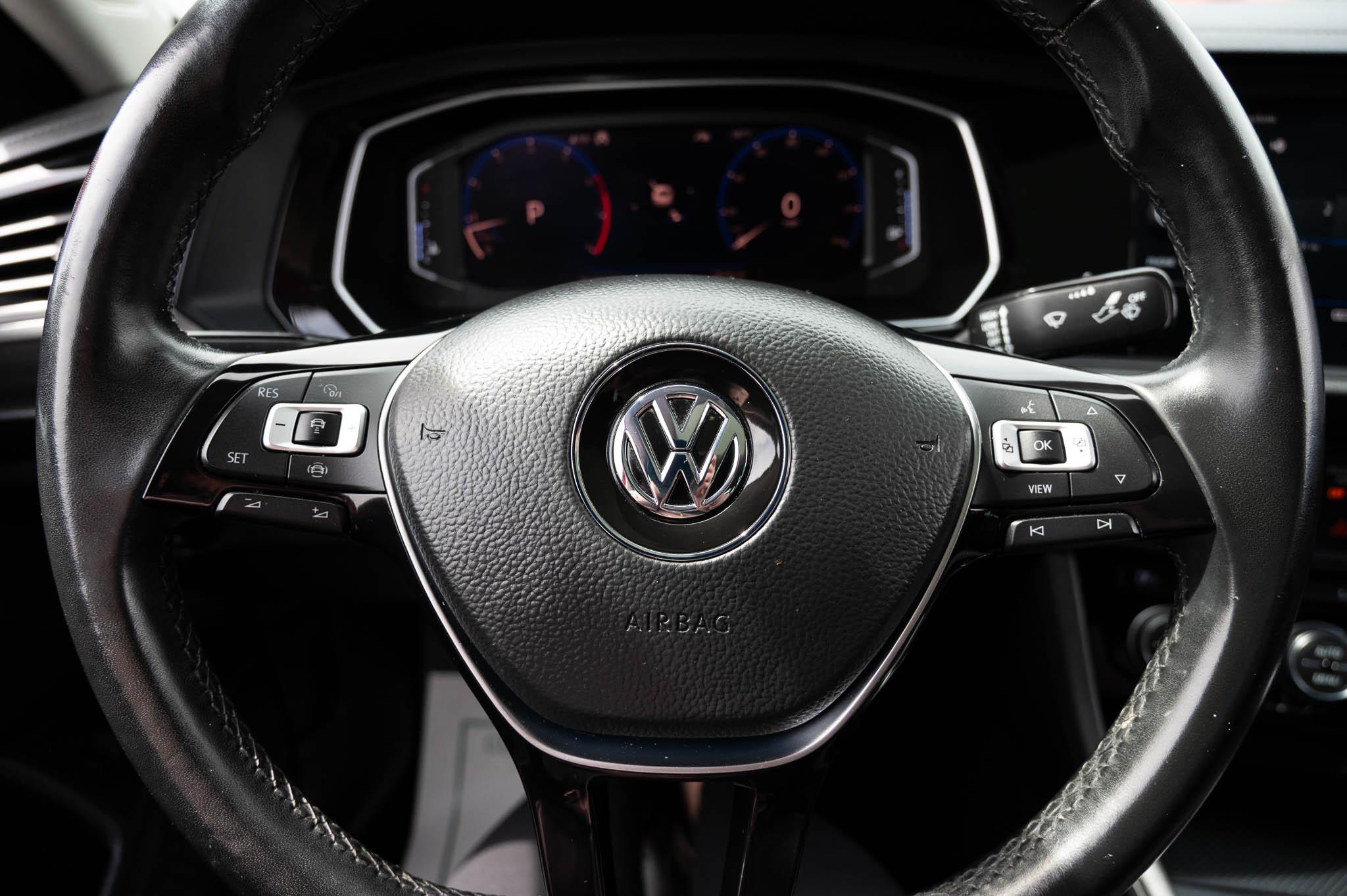 Volkswagen Jetta 1.4T SEL 8A 2019