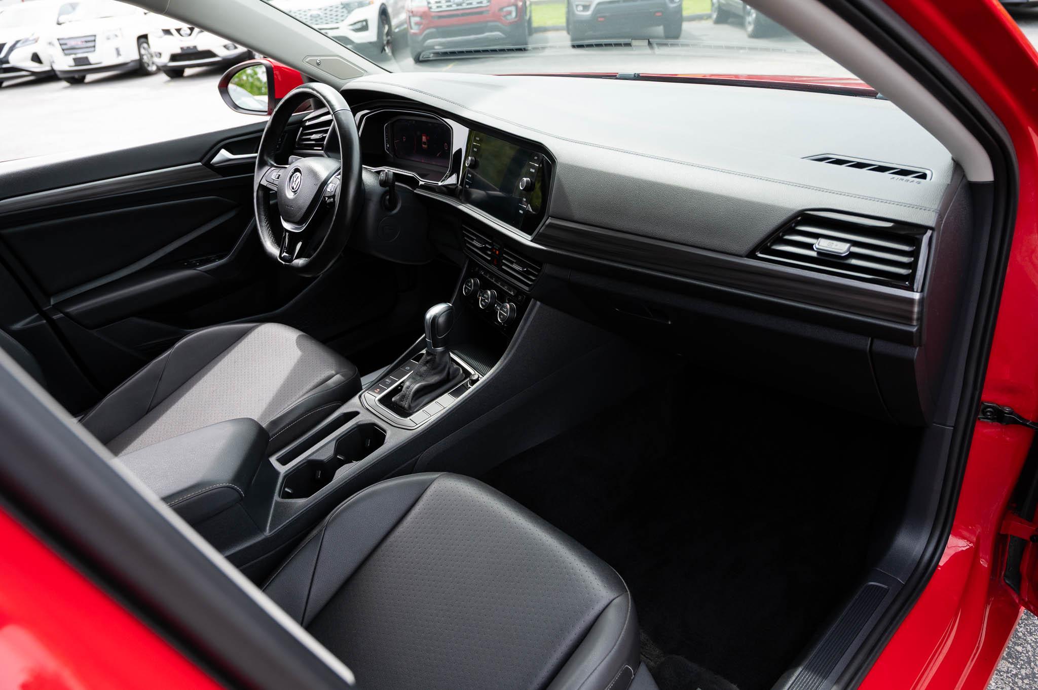 Volkswagen Jetta 1.4T SEL 8A 2019