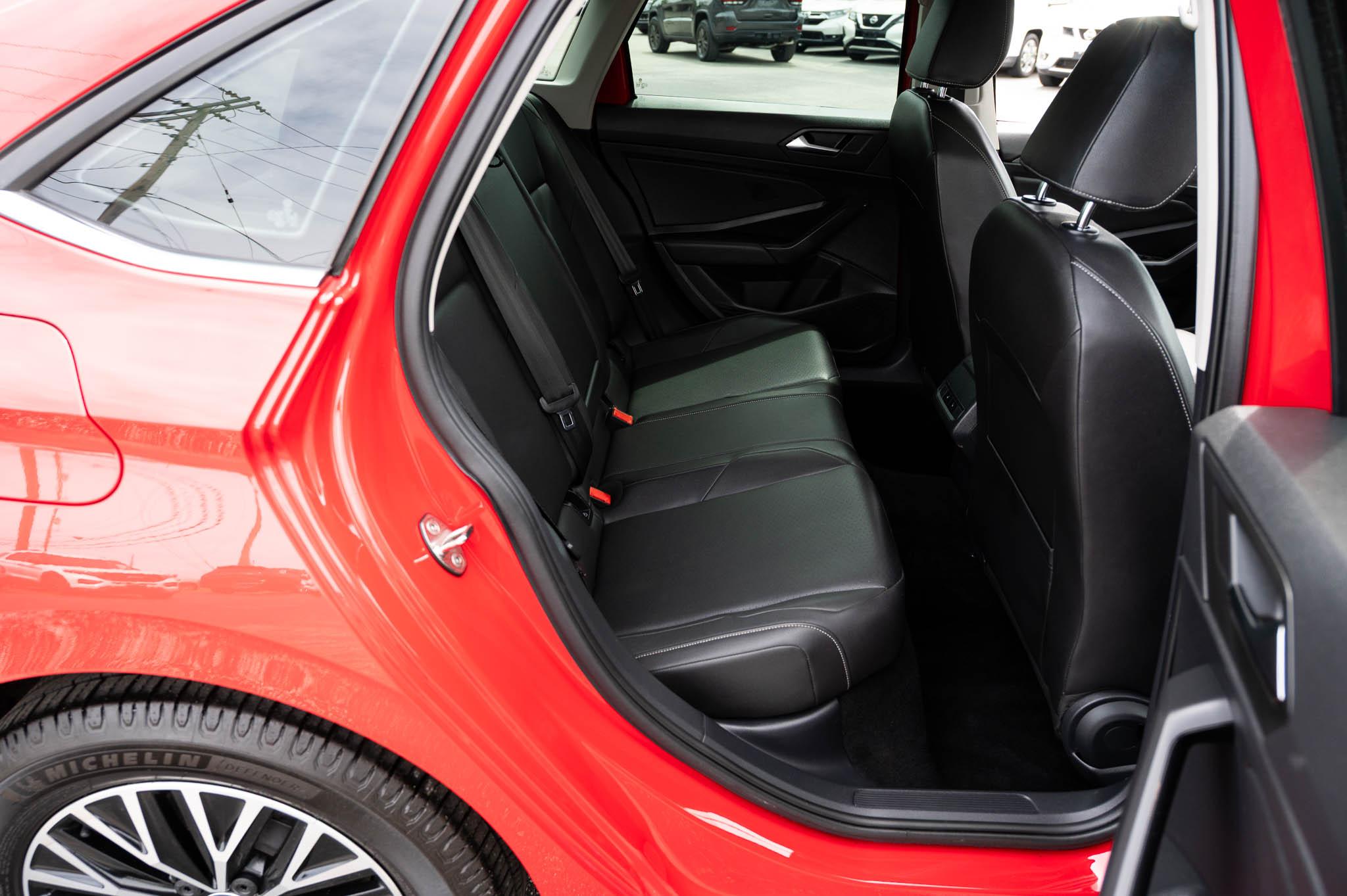 Volkswagen Jetta 1.4T SEL 8A 2019