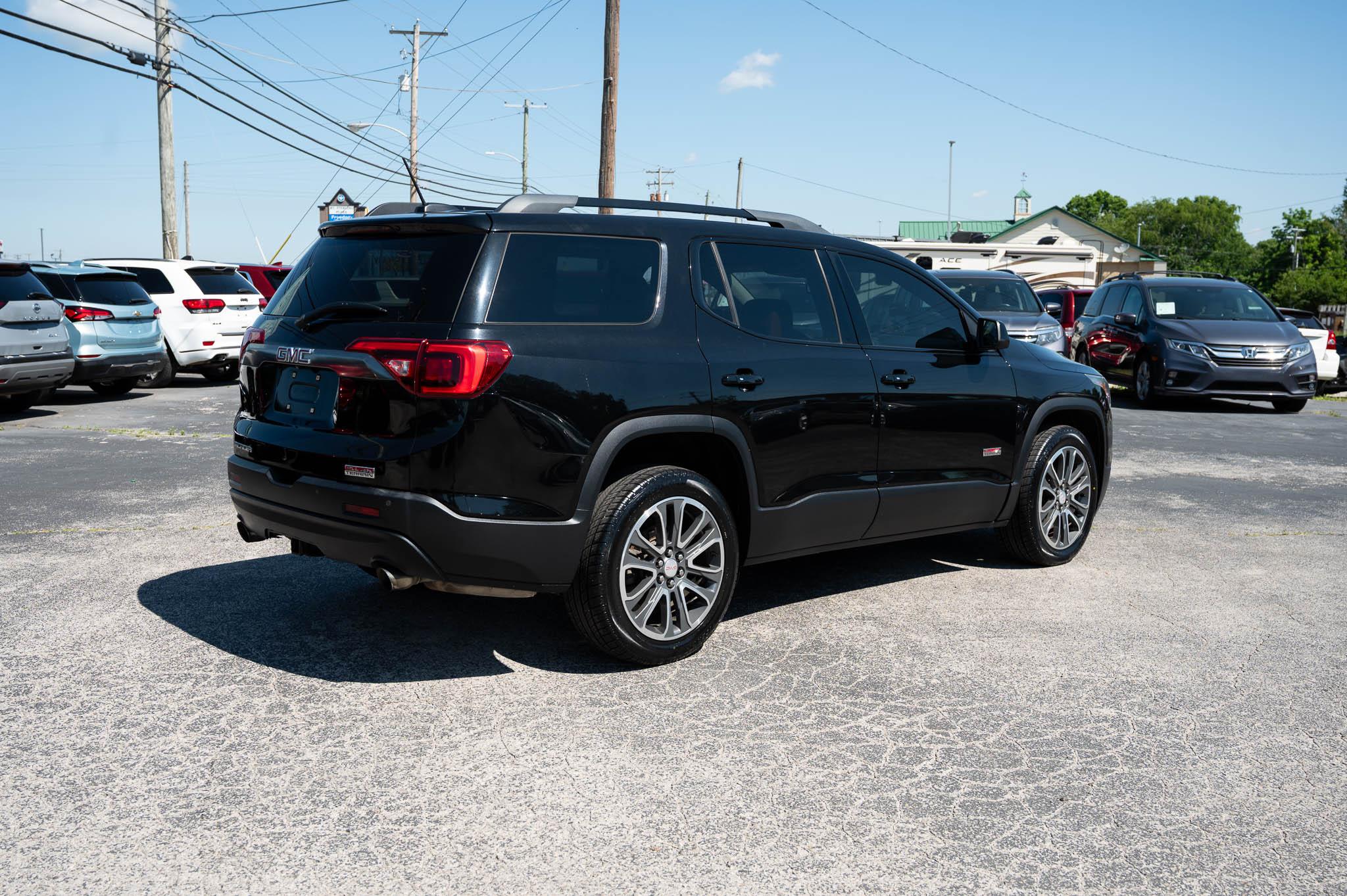 GMC Acadia All Terrain 2 AWD 2017