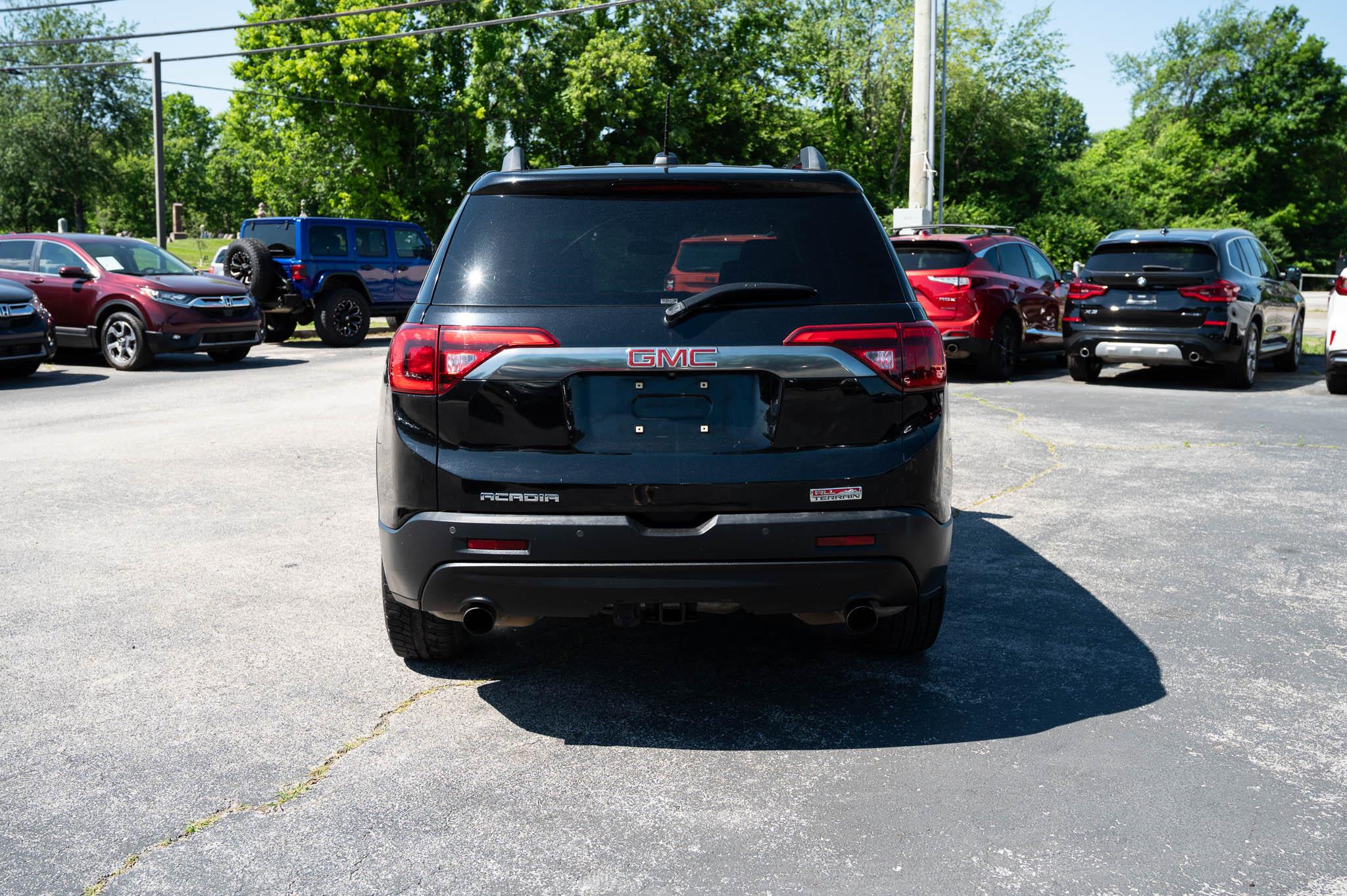 GMC Acadia All Terrain 2 AWD 2017